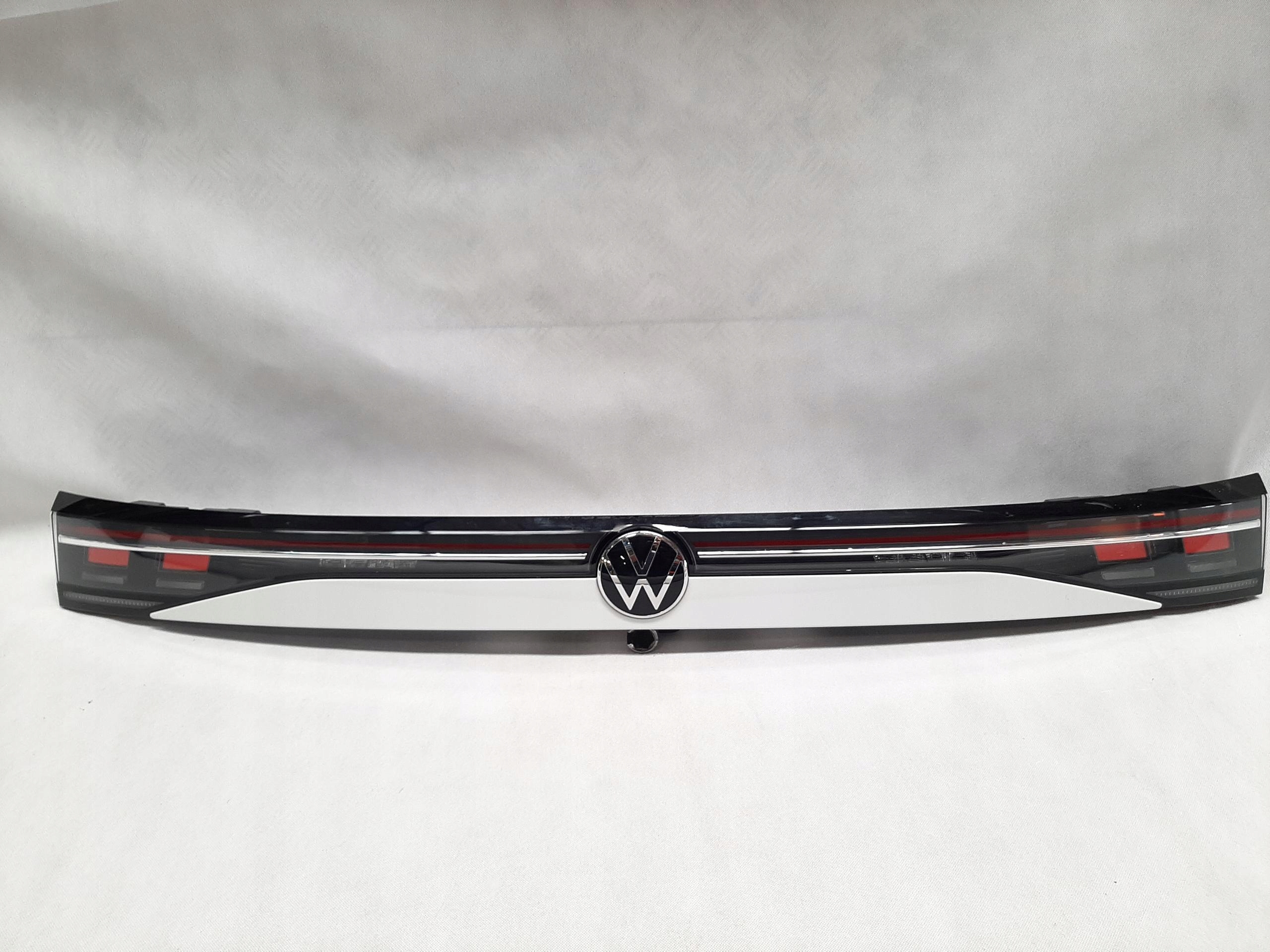 VW PASSAT B9 VARIANT BLENDA LAMPA KLAPY TYŁ LED 3J0945307