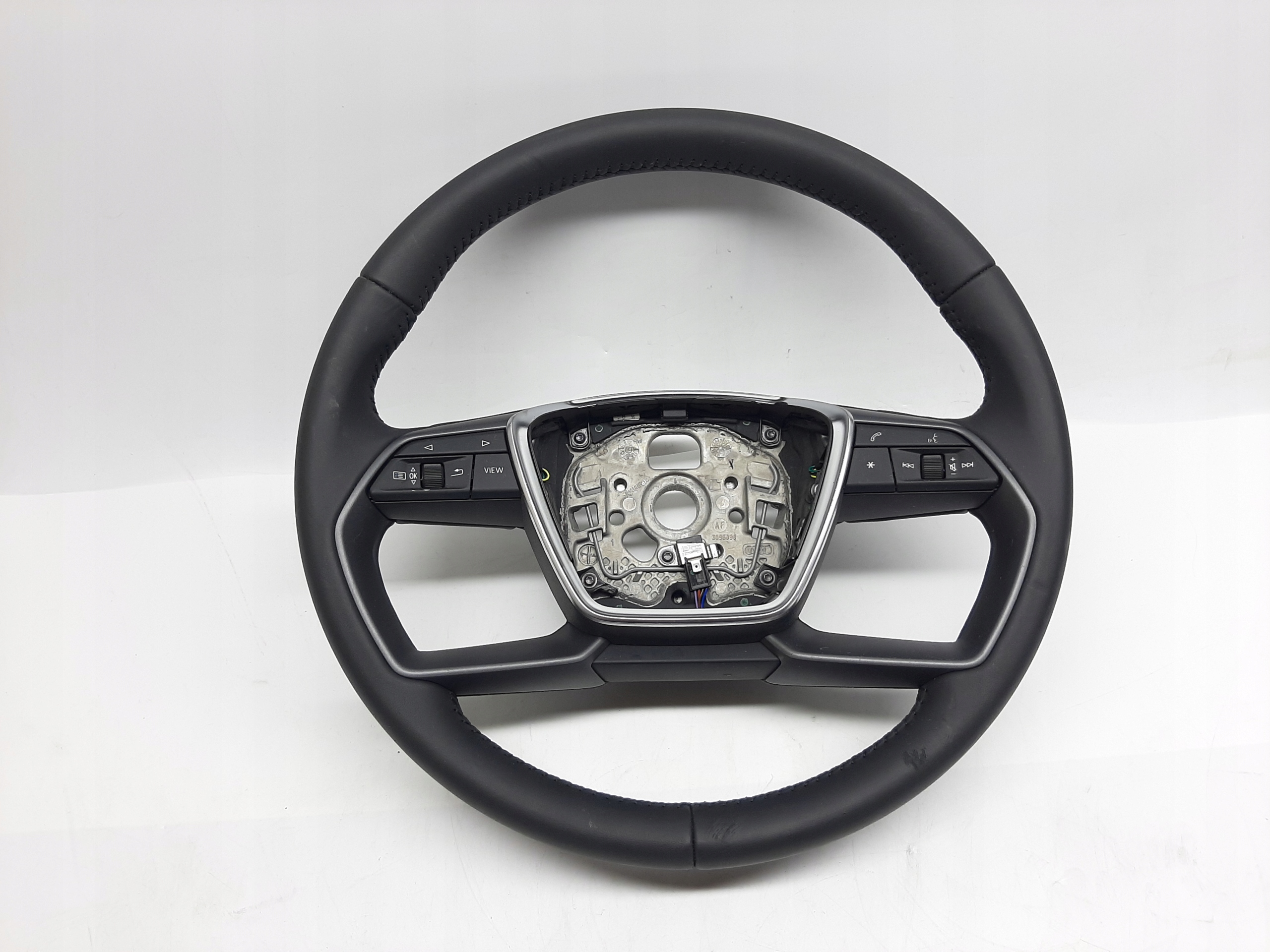 AUDI A6 A7 A8 KIEROWNICA MULTIFUNKCJA 4KE419091