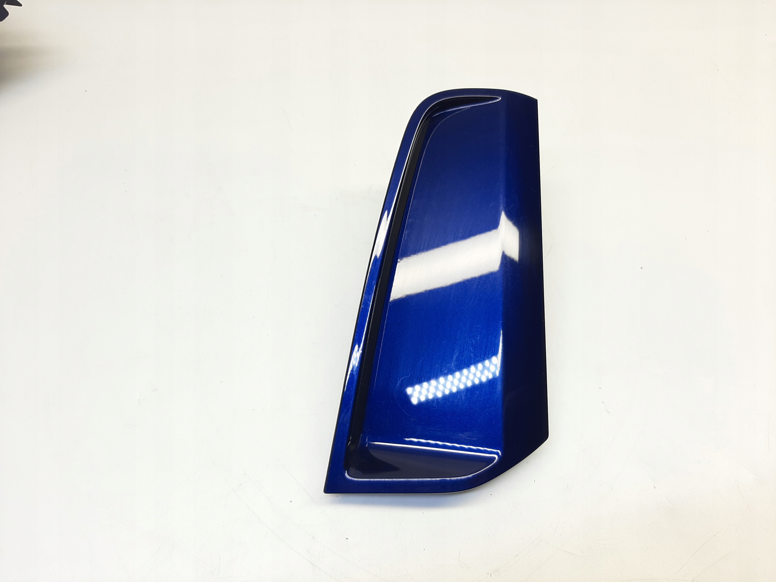 Audi A8 D5 Sport S (17-22) Nakładka Blenda Maskownica LX5H 4N0807668A
