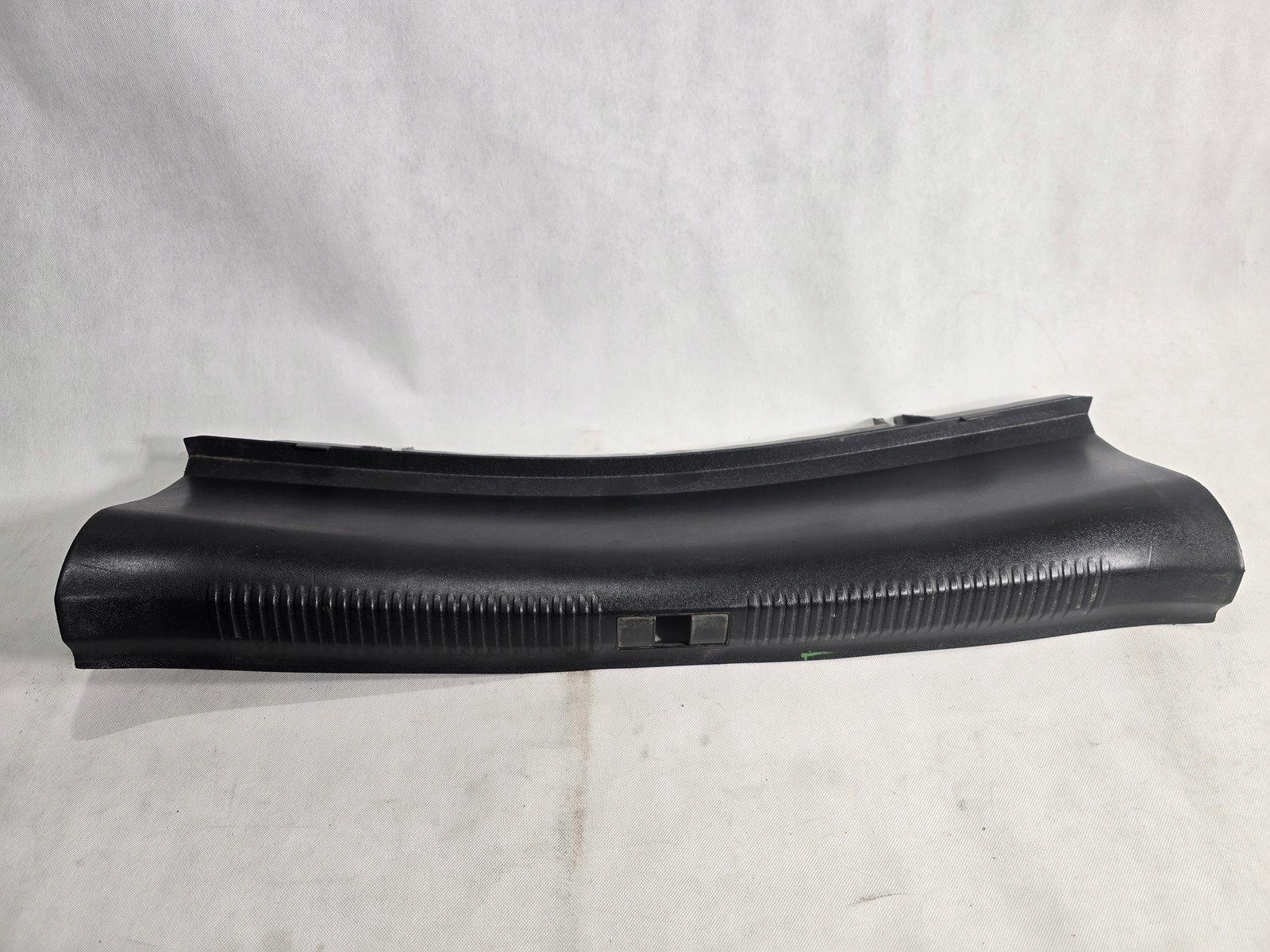 AUDI A6 C6 SEDAN OSŁONA PASA TYLNEGO TYŁ MASKOWNICA 4F5863471A