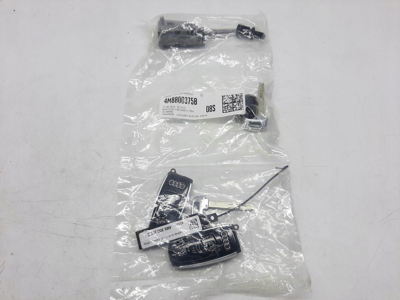 AUDI A6 C8 A7 C8 A8 D5 Q8 4M KOMPLET KLUCZY WKŁADKA PILOT ZESTAW 4M8800375B