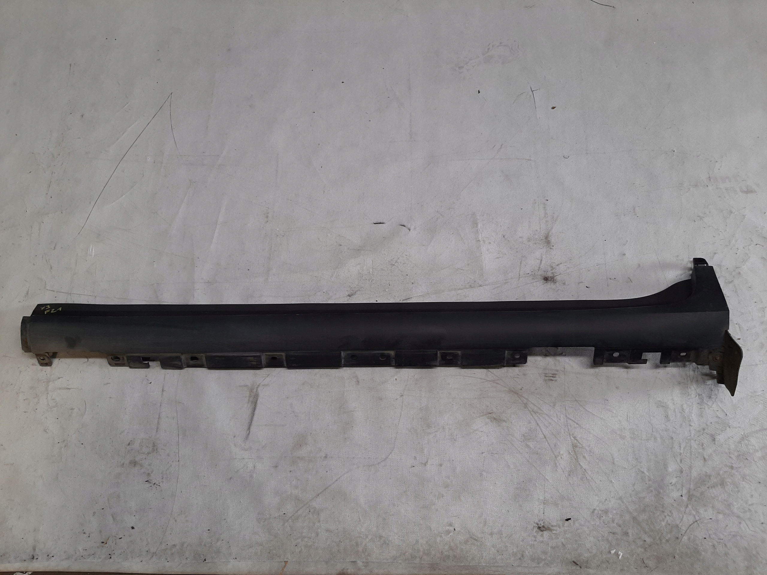 BMW X3 F25 2.0i 10-14r LISTWA PROGOWA LEWA 7210079