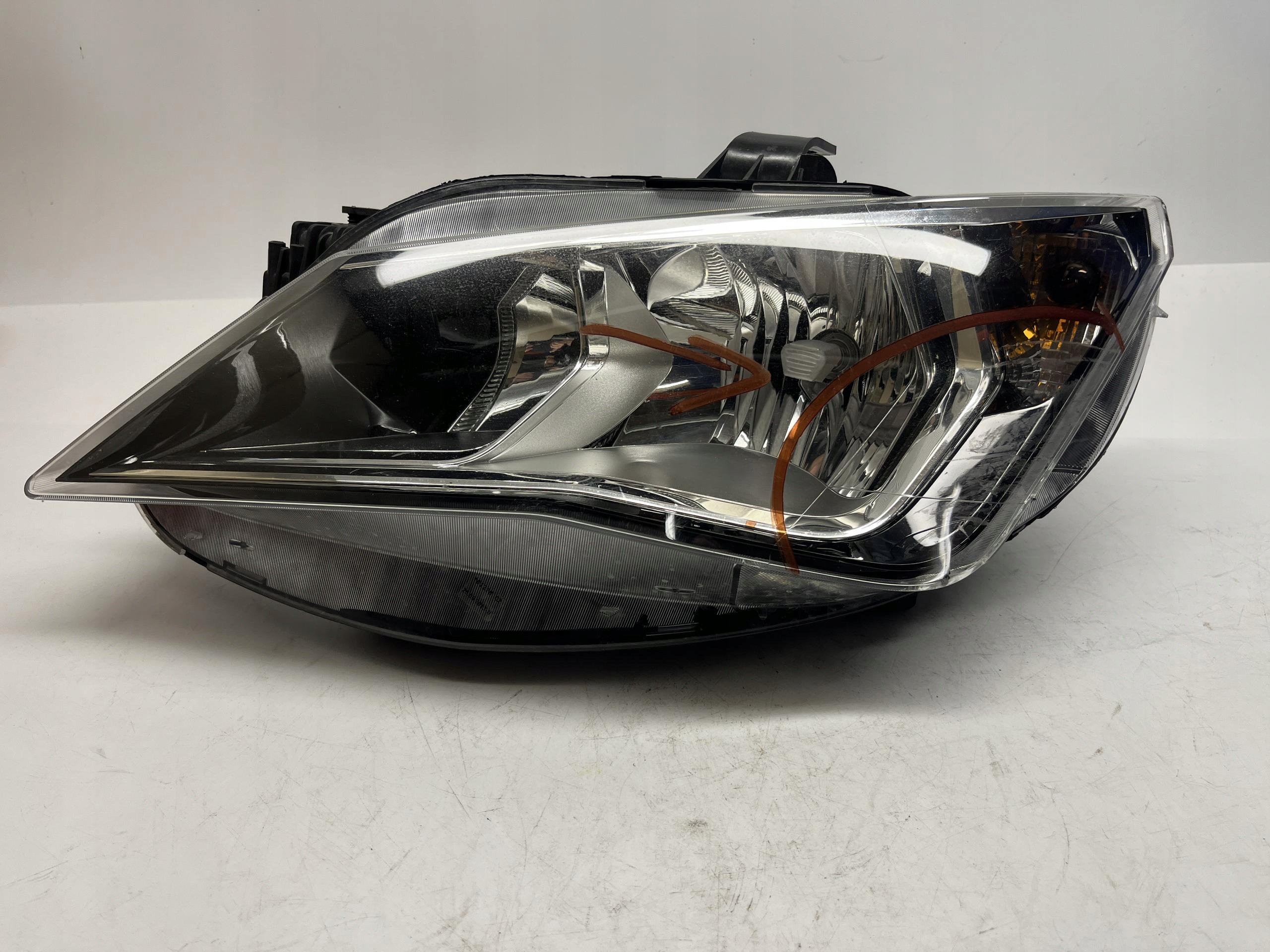 SEAT IBIZA Reflektor Lampa Lewa 6J1941005F
