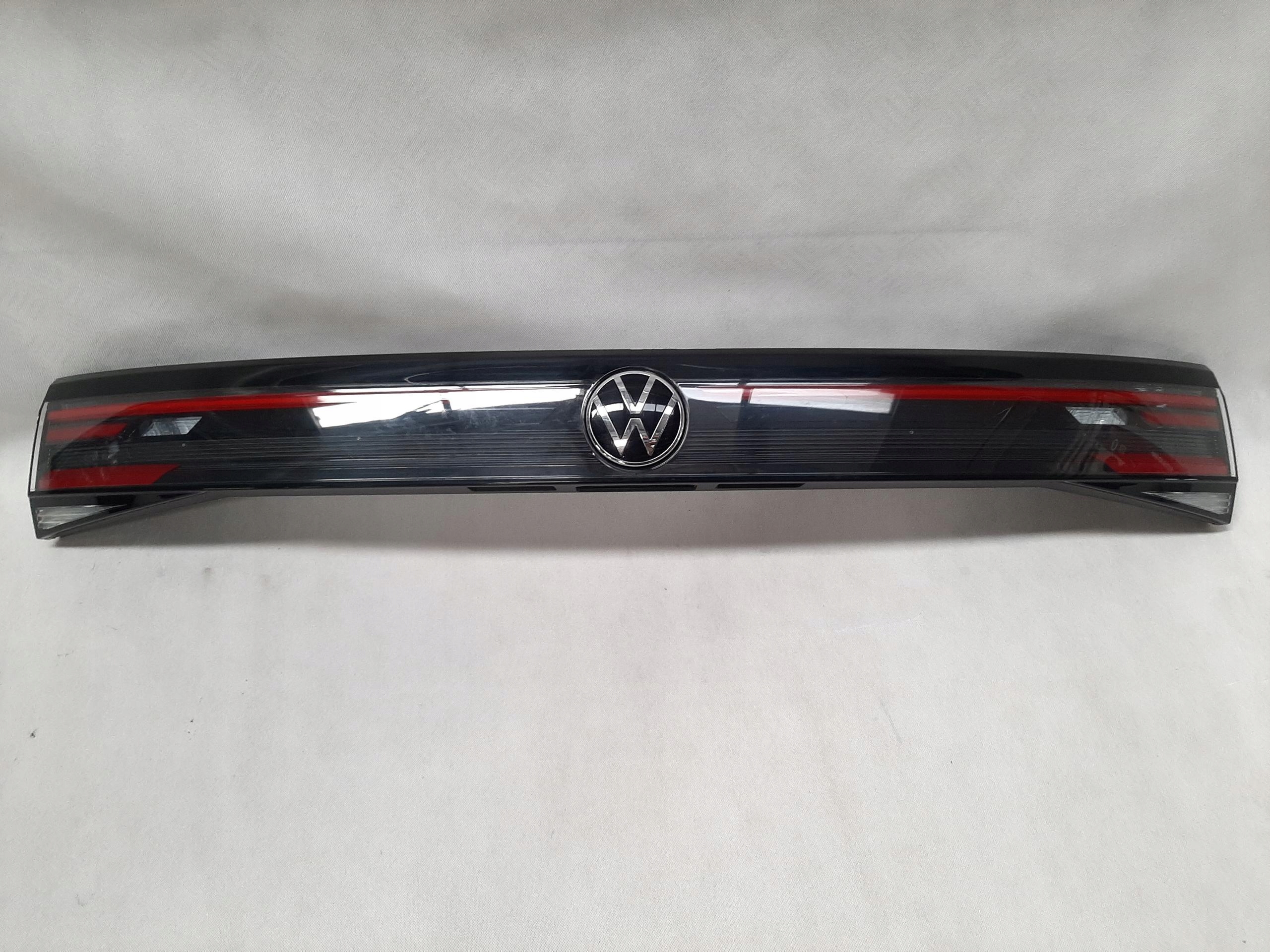 VW TAIGO BLENDA LAMPA KLAPY TYŁ LED 2G7945093