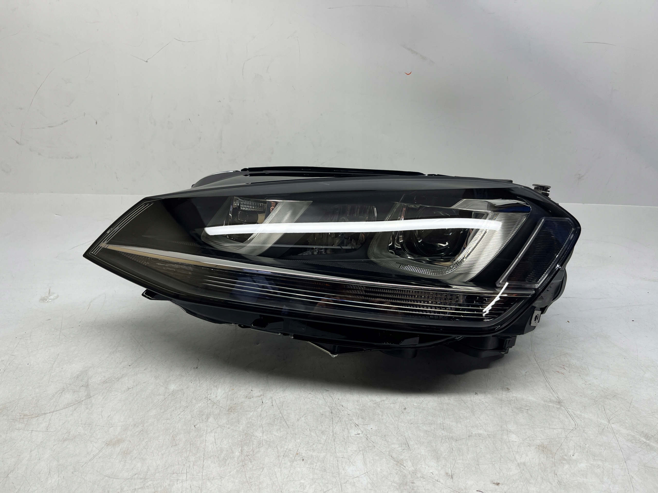 VOLKSWAGEN GOLF VII REFLEKTOR PRZÓD LEWY PRZETWORNICE XENON LED 5G1941033