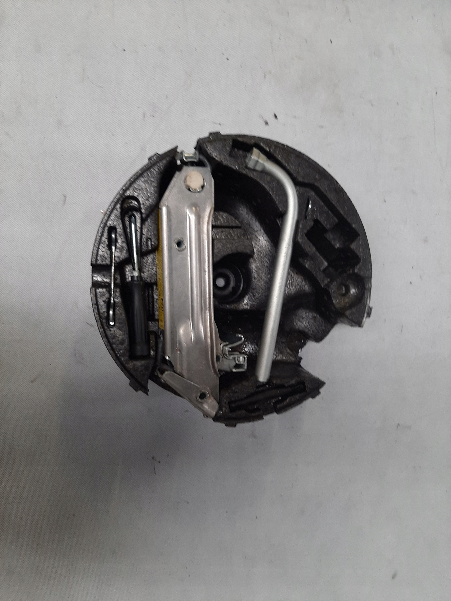AUDI A3 8L LIFT LEWAREK STYROPIAN BAGAŻNIKA NARZĘDZIA 8L0011031C 8L0012109
