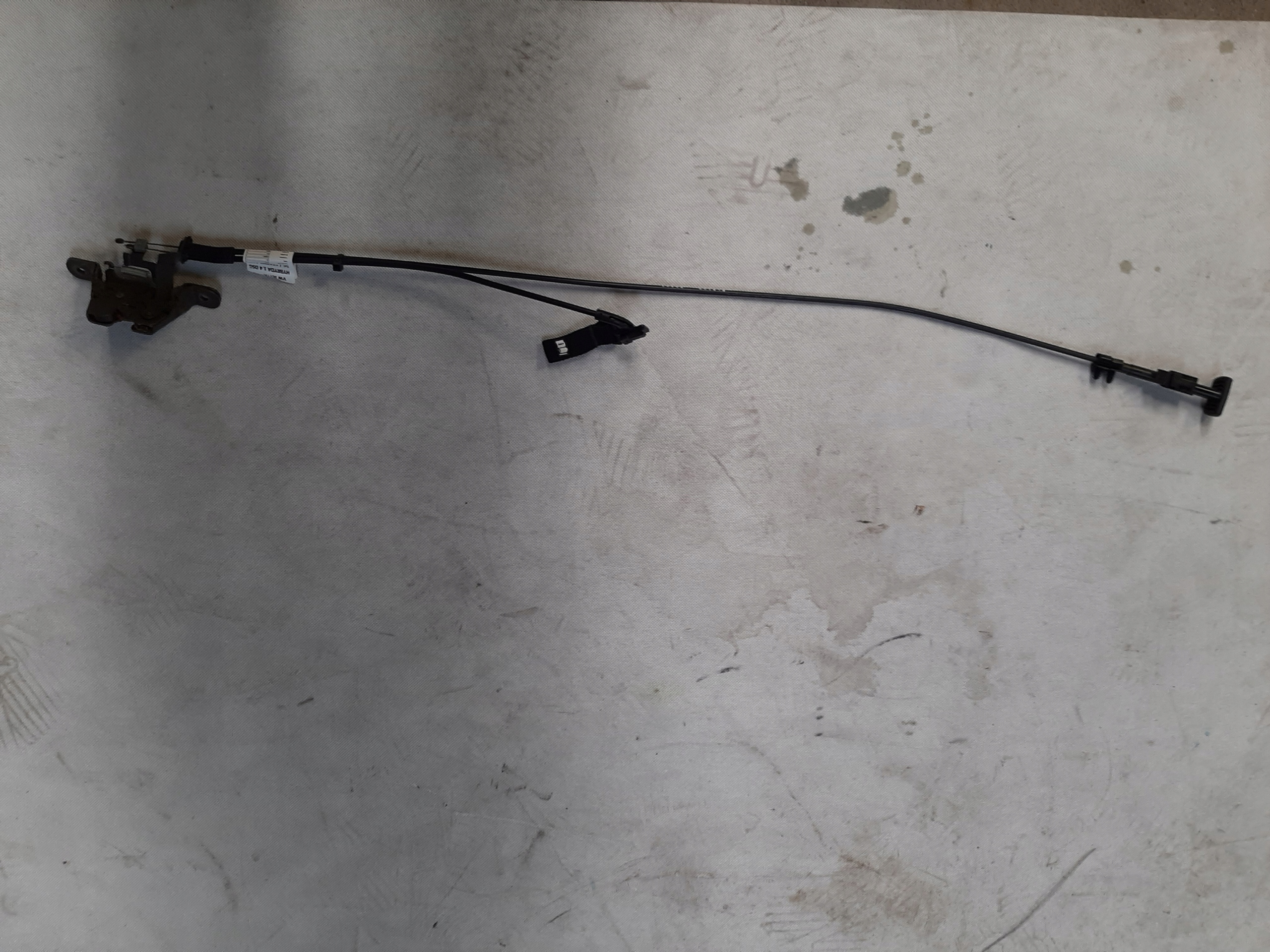 VW JETTA VI ZAMEK CIĘGNO LINKA SKŁADANIA KANAPY 5C6885682