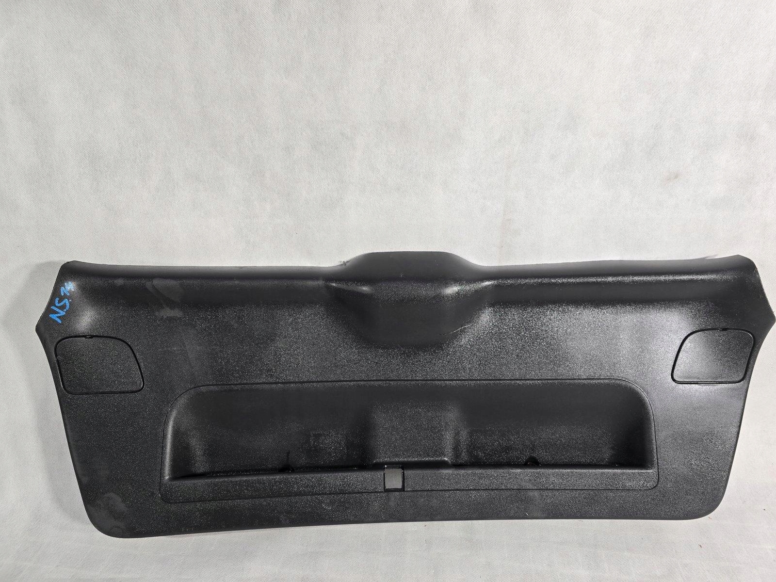 AUDI A3 8P SPORTBACK OSŁONA TAPICERKA KLAPY BAGAŻNIKA 8P4867979B