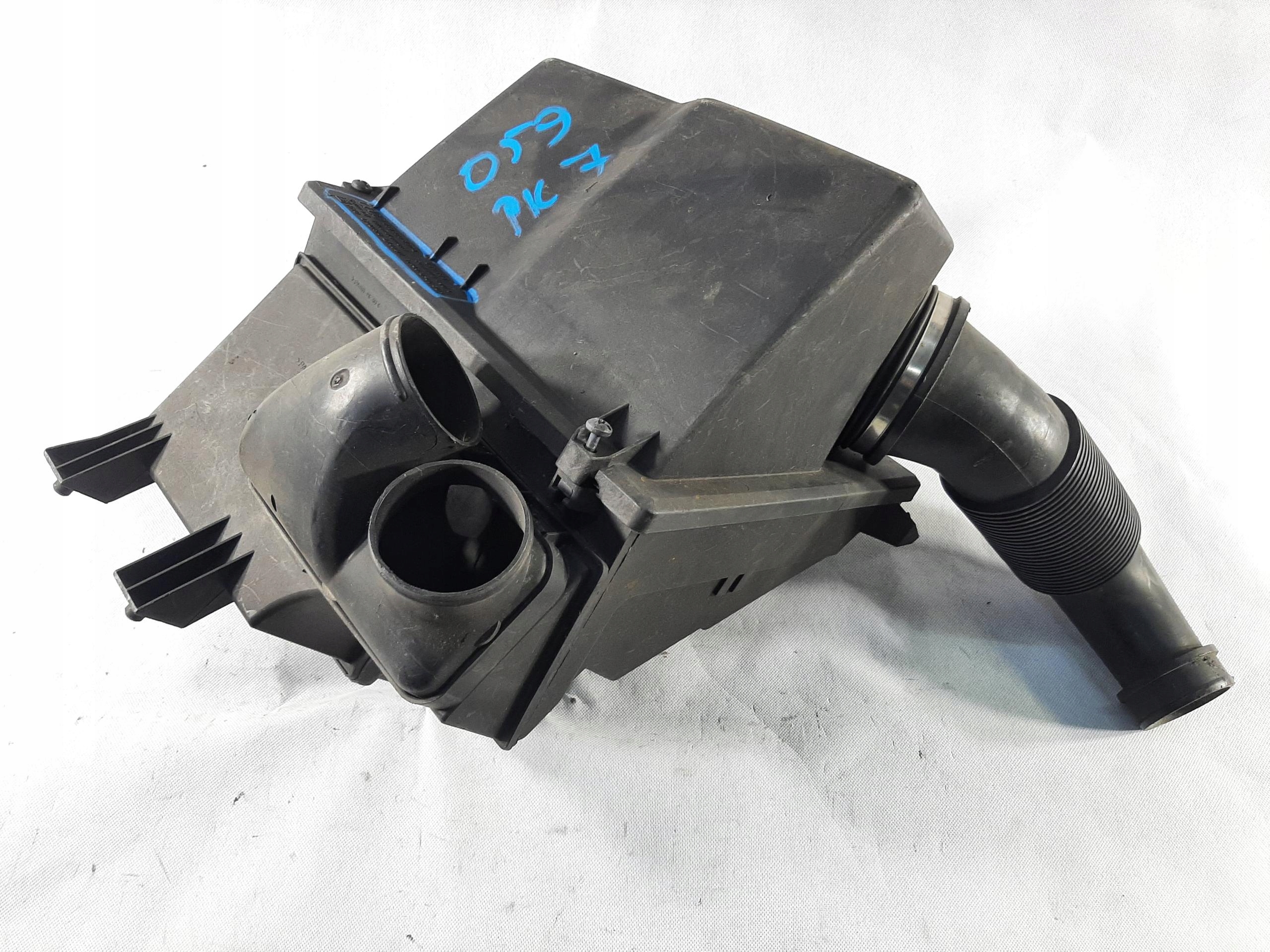AUDI A4 B5 2.6 V6 1994- OBUDOWA FILTRA POWIETRZA 050133837L