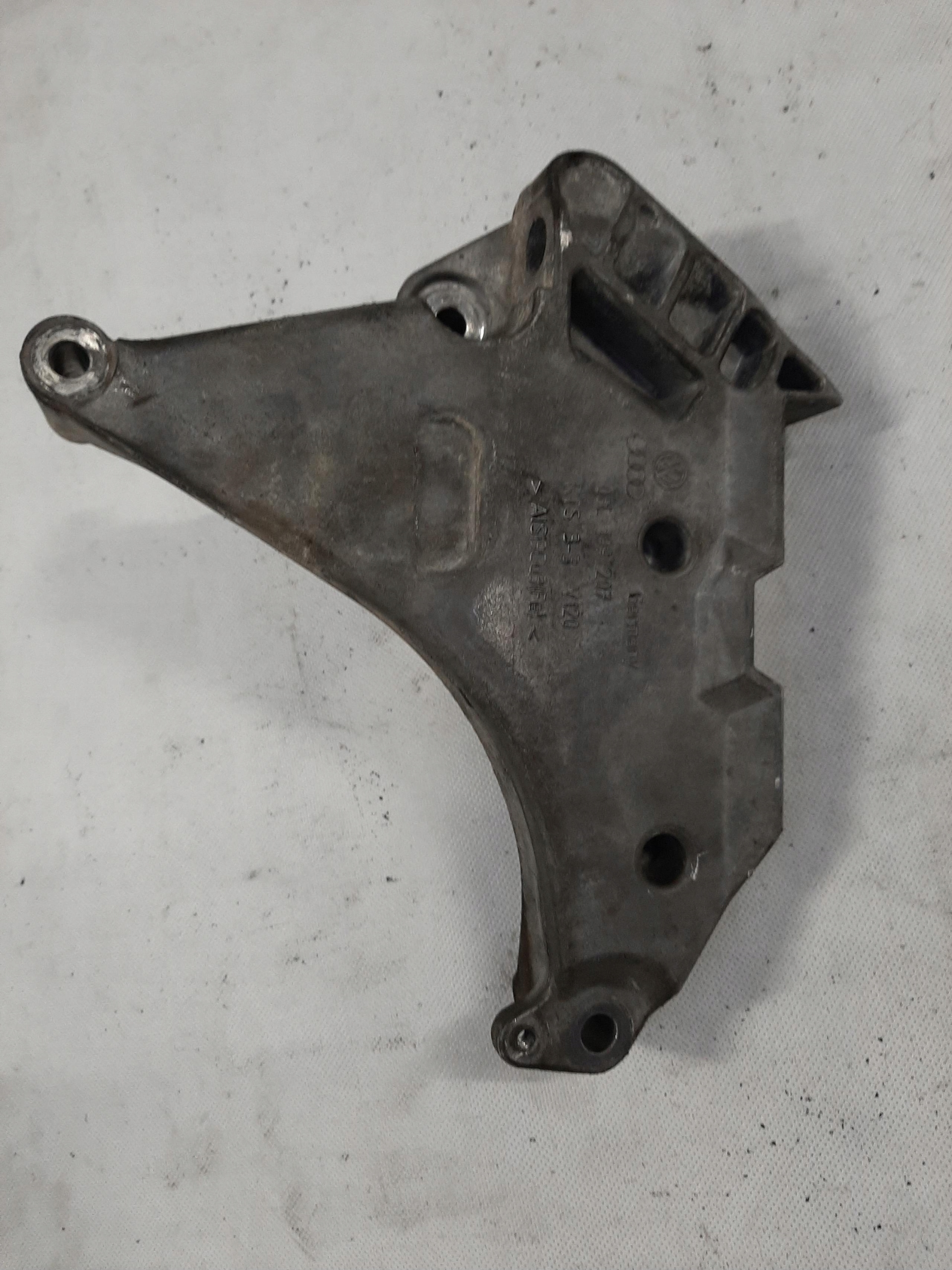 VW PASSAT B7 GOLF VI AUDI A3 8P 2.0 TDI ŁAPA MOCOWANIE SILNIKA 03L199207