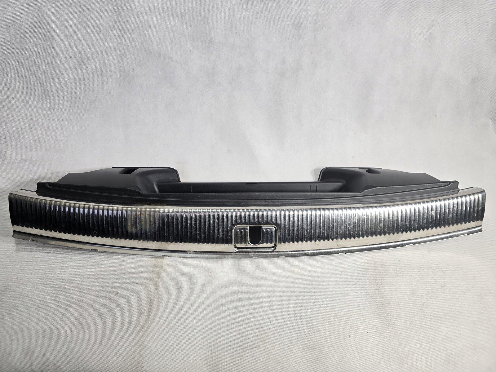 AUDI Q5 SQ5 8R OSŁONA PASA TYLNEGO TYŁ MASKOWNICA 8R0864513C