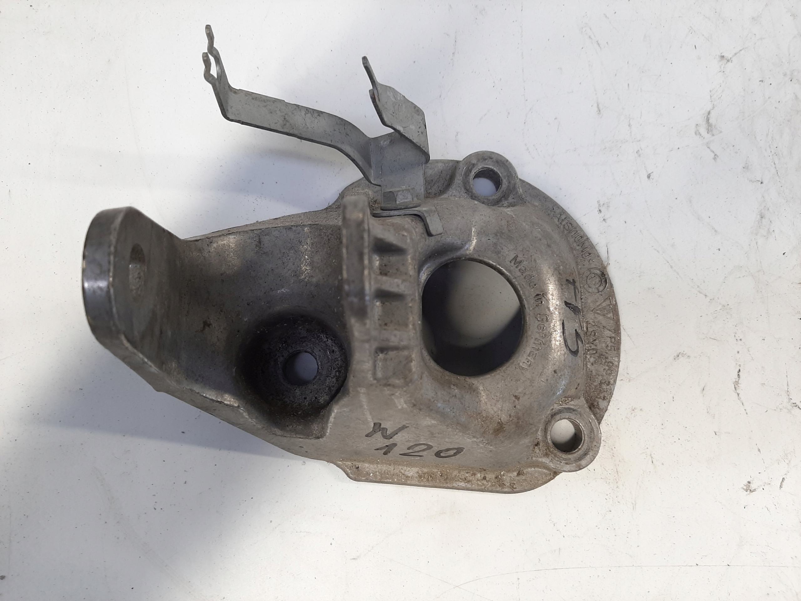 AUDI VW ŁAPA MOCOWANIE STELAŻ 7P5199373