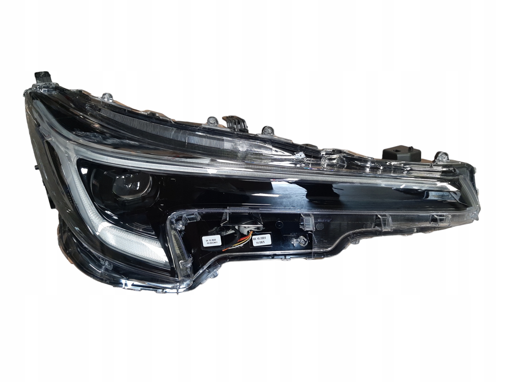 TOYOTA COROLLA REFLEKTOR PRAWY PRZÓD LED 81110-02X10 L653992