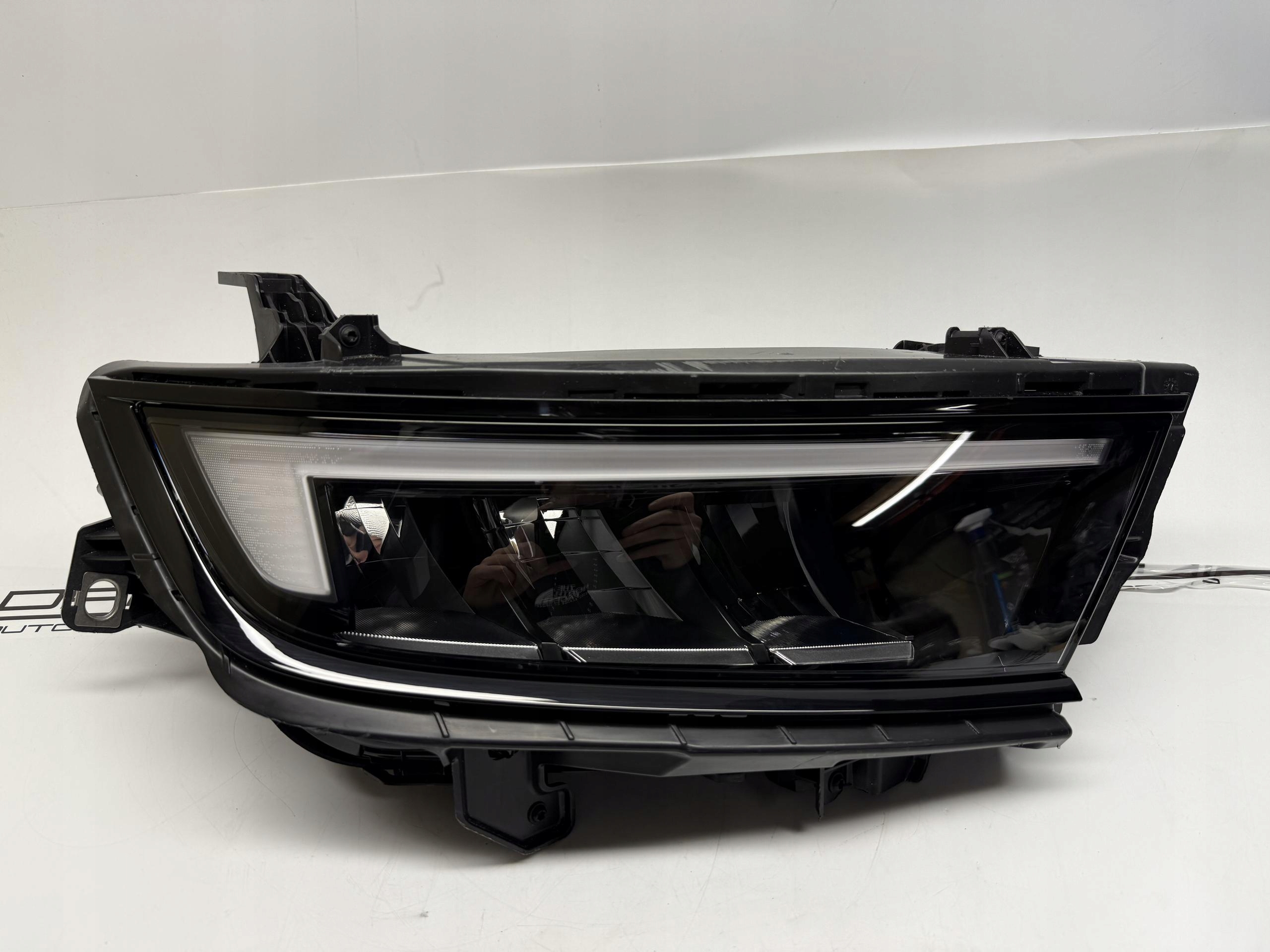 OPEL ASTRA L REFLEKTOR LAMPA PRAWY PRZÓD LED 9858777280