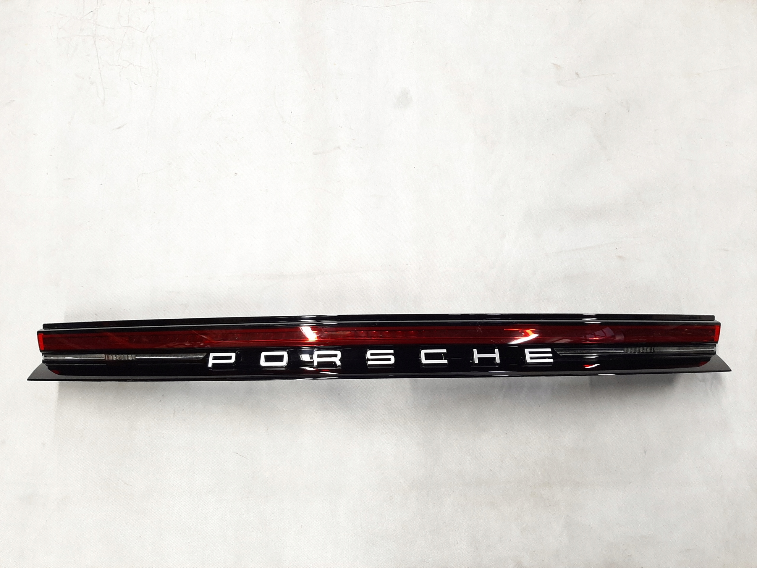 PORSCHE PANAMERA LAMPA TYŁ ŚRODKOWA LED 976945207BK