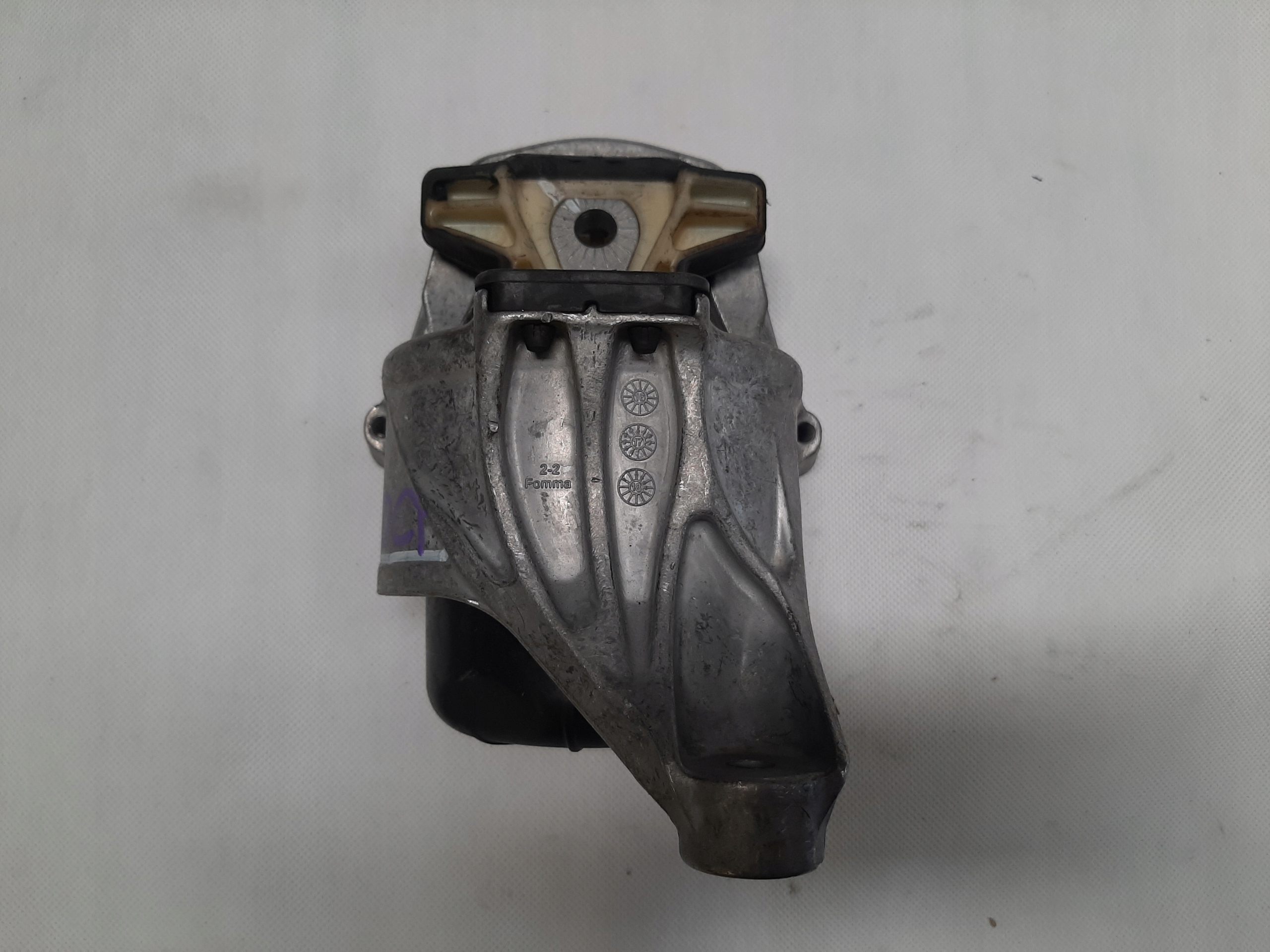 Poduszka Silnika Audi A4 B9 A5 8W0199371CT