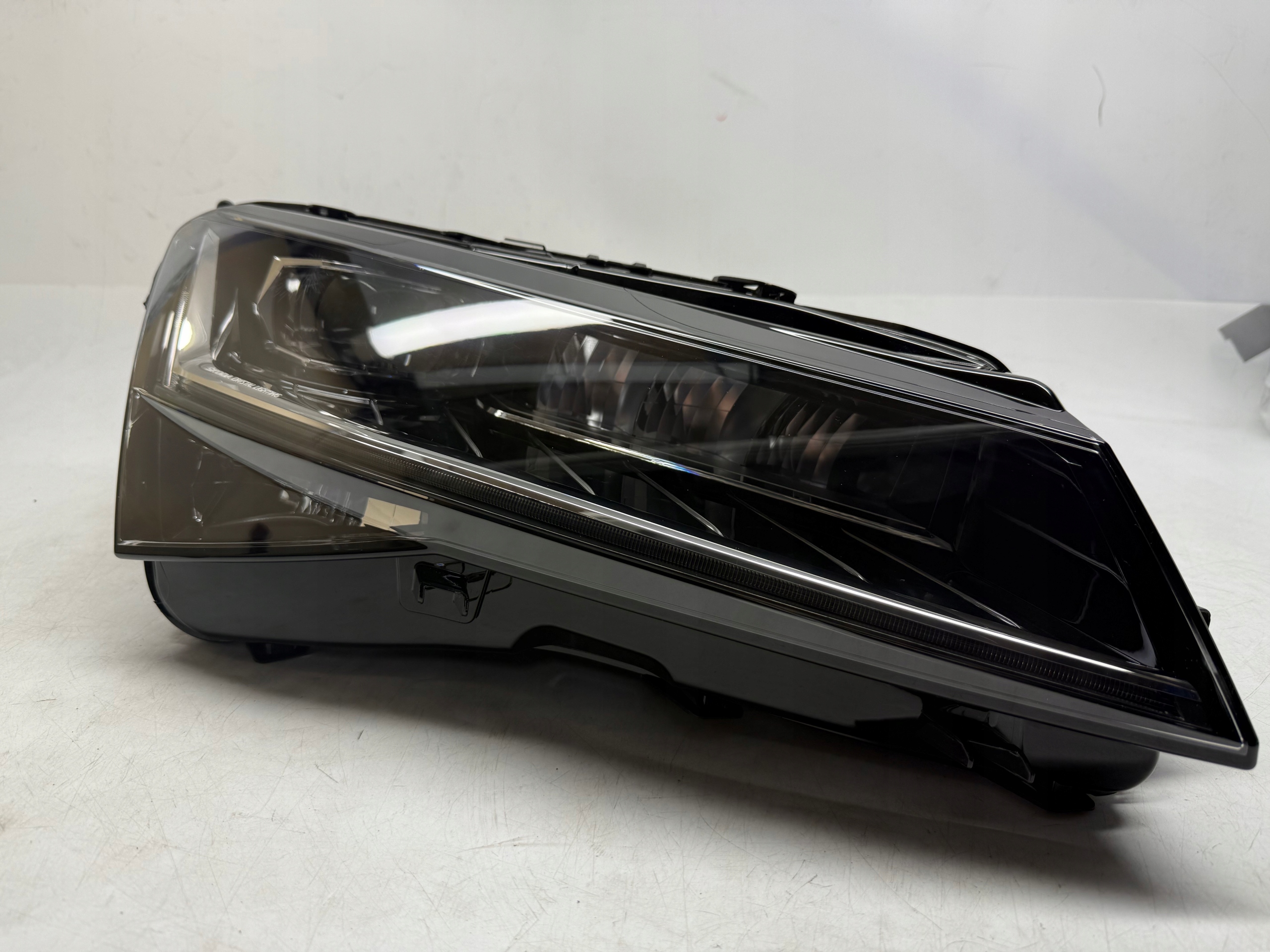 SKODA SUPERB III LIFT REFLEKTOR LAMPA FULL LED PRAWY PRZÓD 3V1941016D