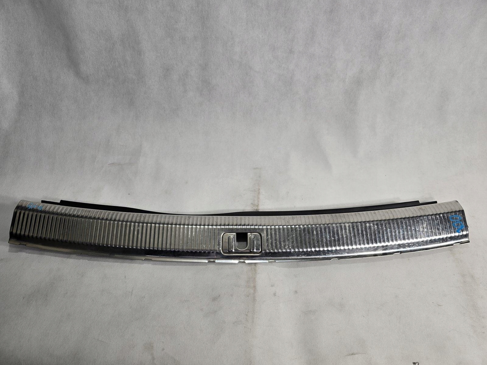 AUDI A6 S6 SR6 C6 AVANT OSŁONA PASA TYLNEGO TYŁ MASKOWNICA 4F9864483B