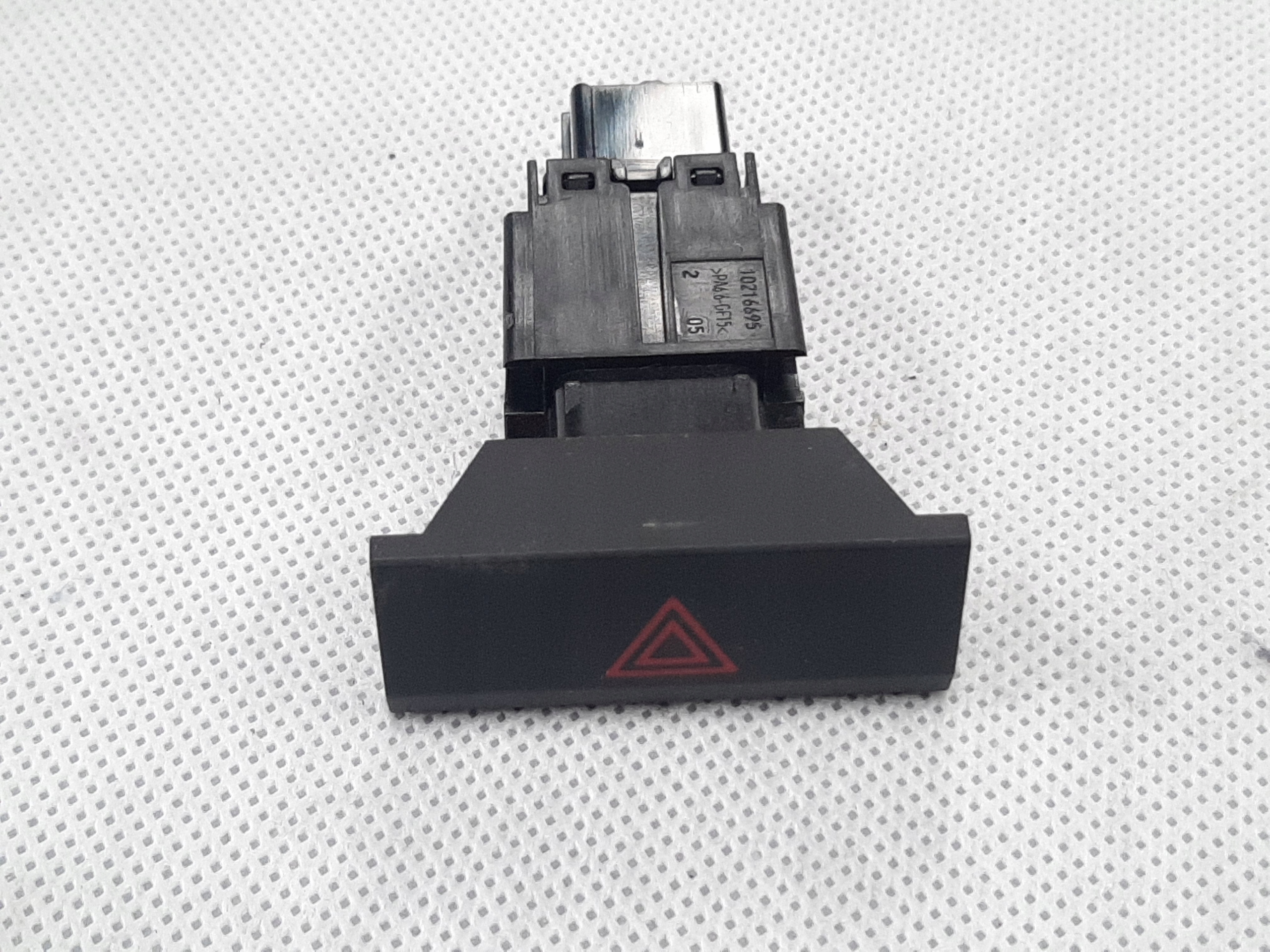 SEAT ATECA 2016- PANEL WŁĄCZNIK PRZYCISK ŚWIATEŁ AWARYJNYCH 5F0953235B