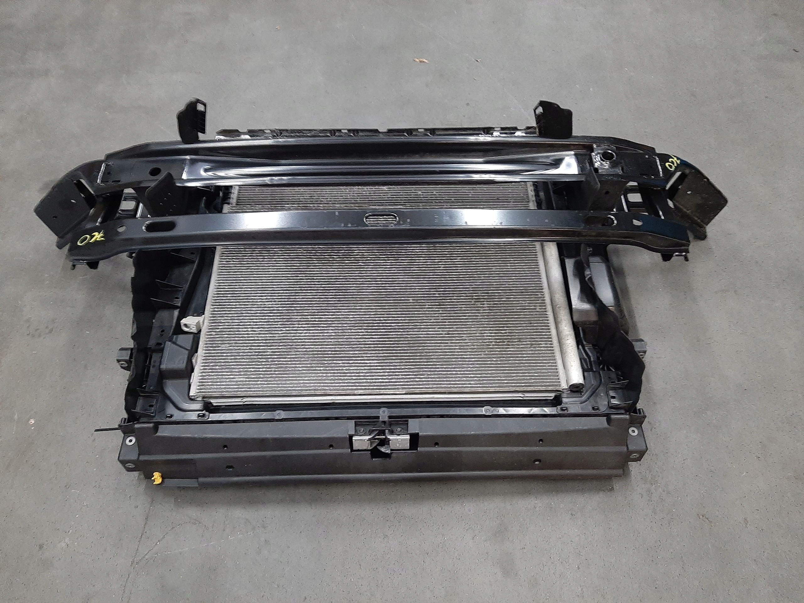 VW CRAFTER MAN TGE WZMOCNIENIE CZOŁOWE PAS PRZEDNI 7C0805335 7C0805588