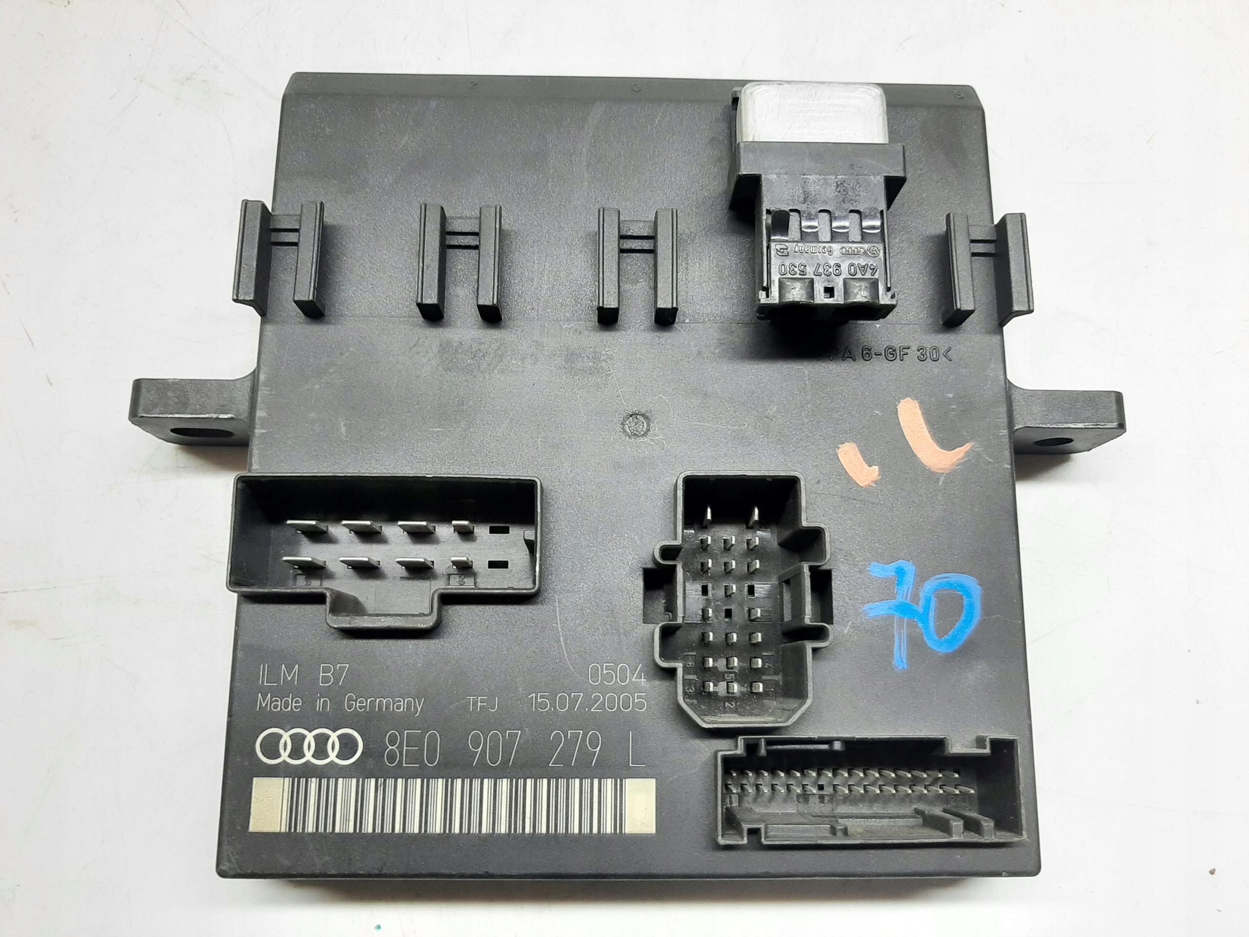 AUDI A4 B7 2004- MODUŁ STEROWNIK ŚWIATEŁ 8E0907279L