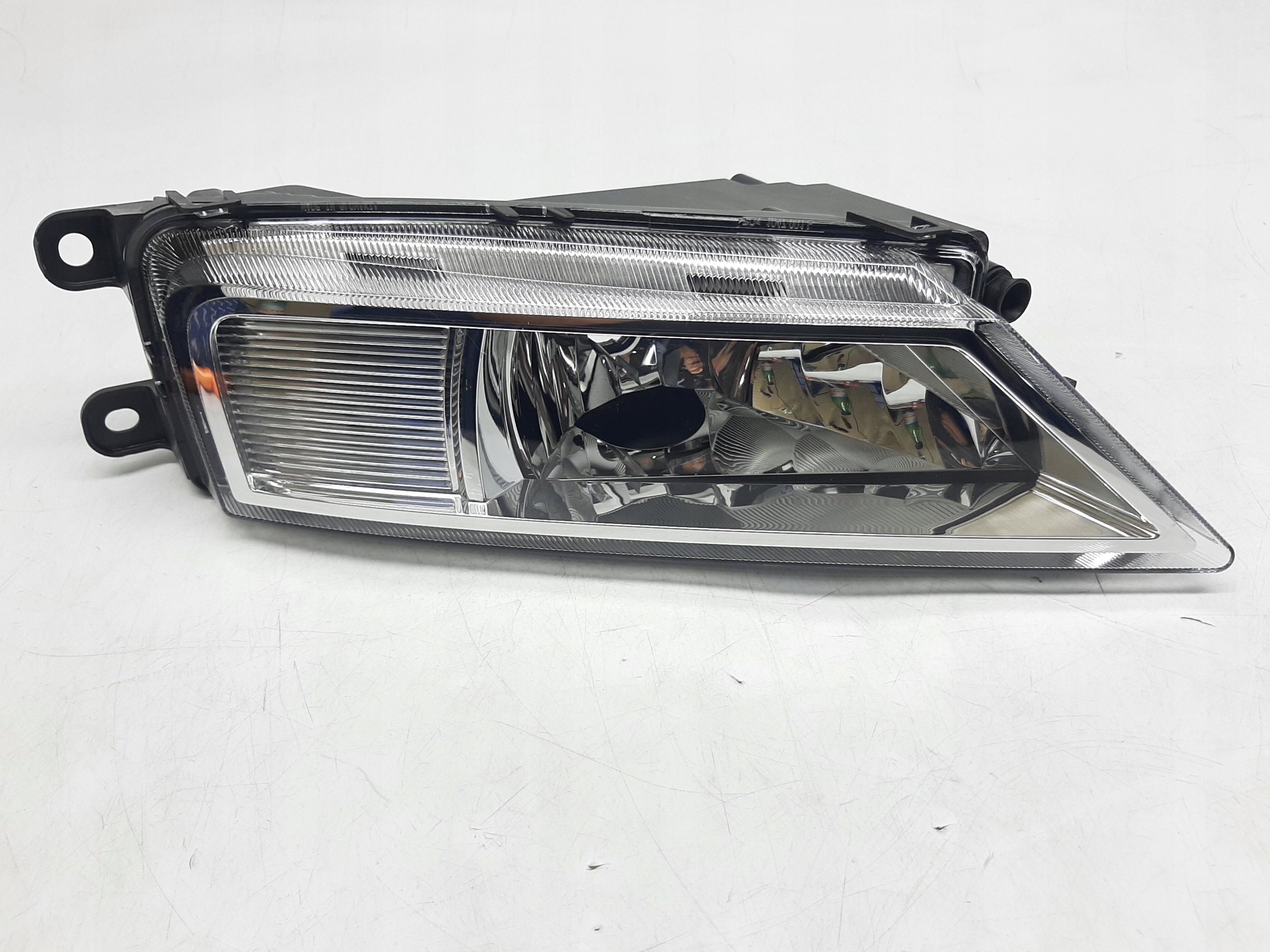 VW TIGUAN II HALOGEN LAMPA PRZECIWMGIELNA LEWA LEWY PRZÓD 5NA941699