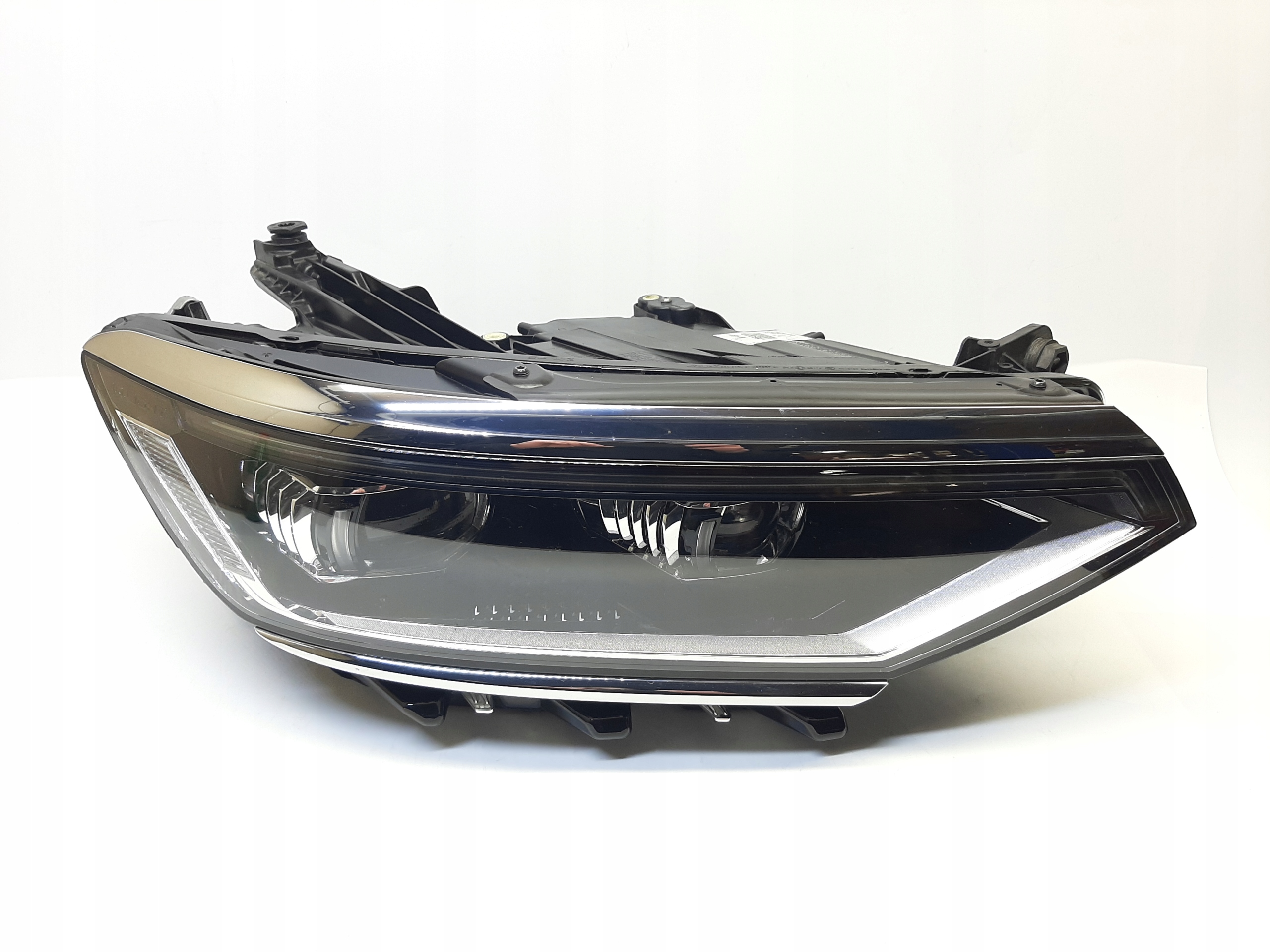 VW Passat B8 Lift Reflektor Lampa Led PRAWA 3G1941082P