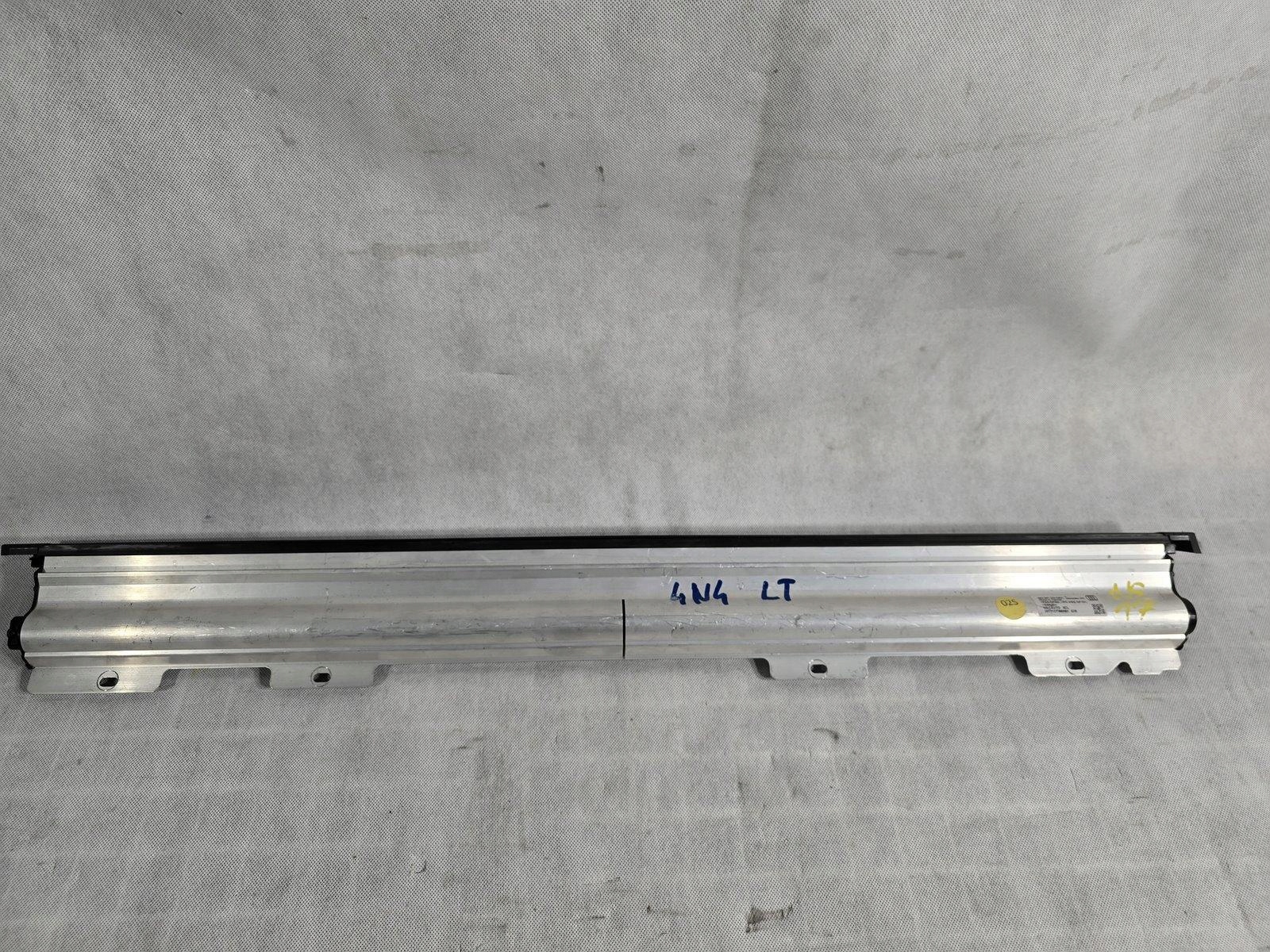 AUDI A8 D5 LONG ROLETA PRZECIWSŁONECZNA DRZWI LEWY TYŁ 4N4861333