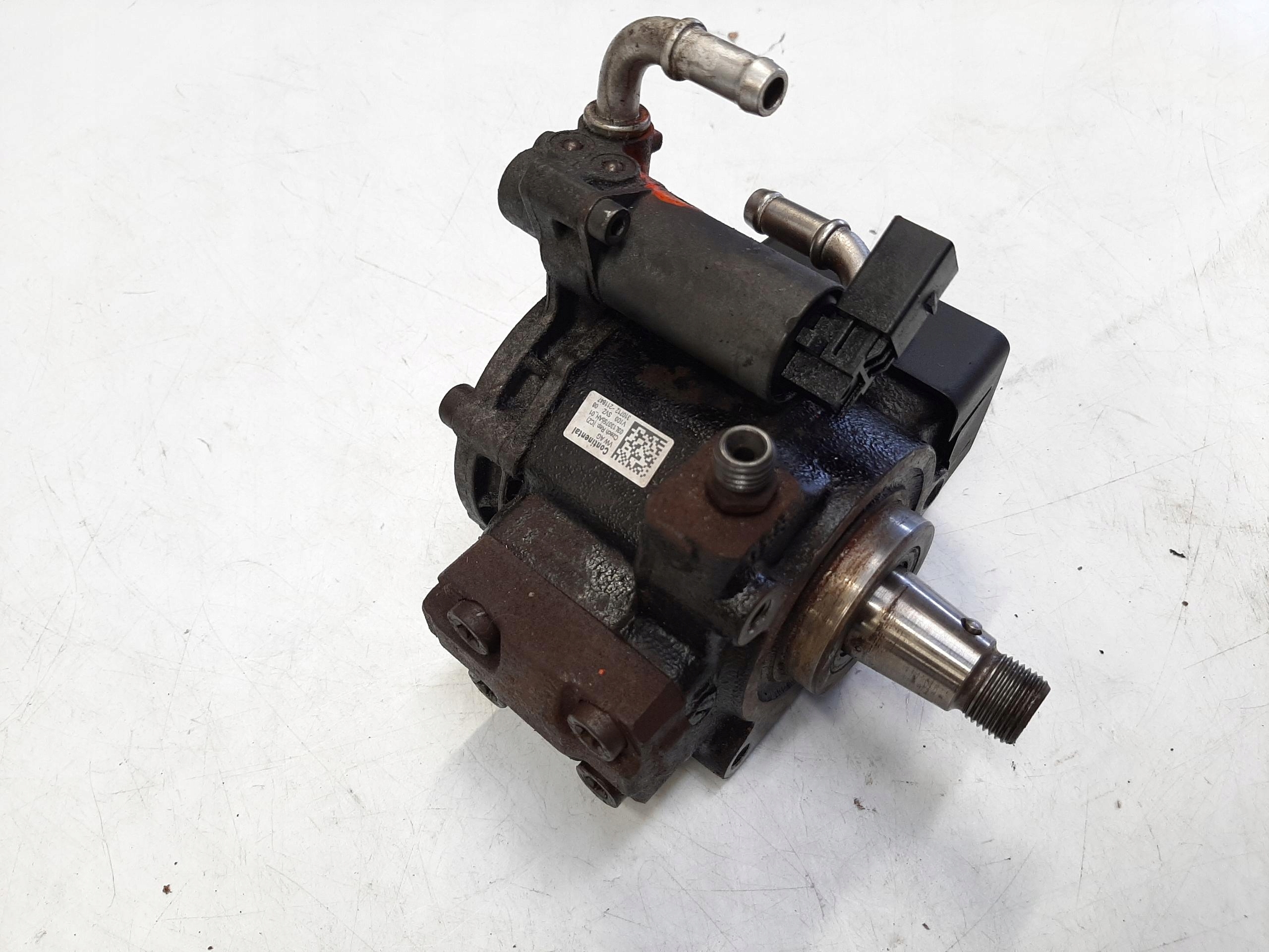 AUDI A3 8P POMPA WTRYSKOWA 1.6 TDI 03L130755AH
