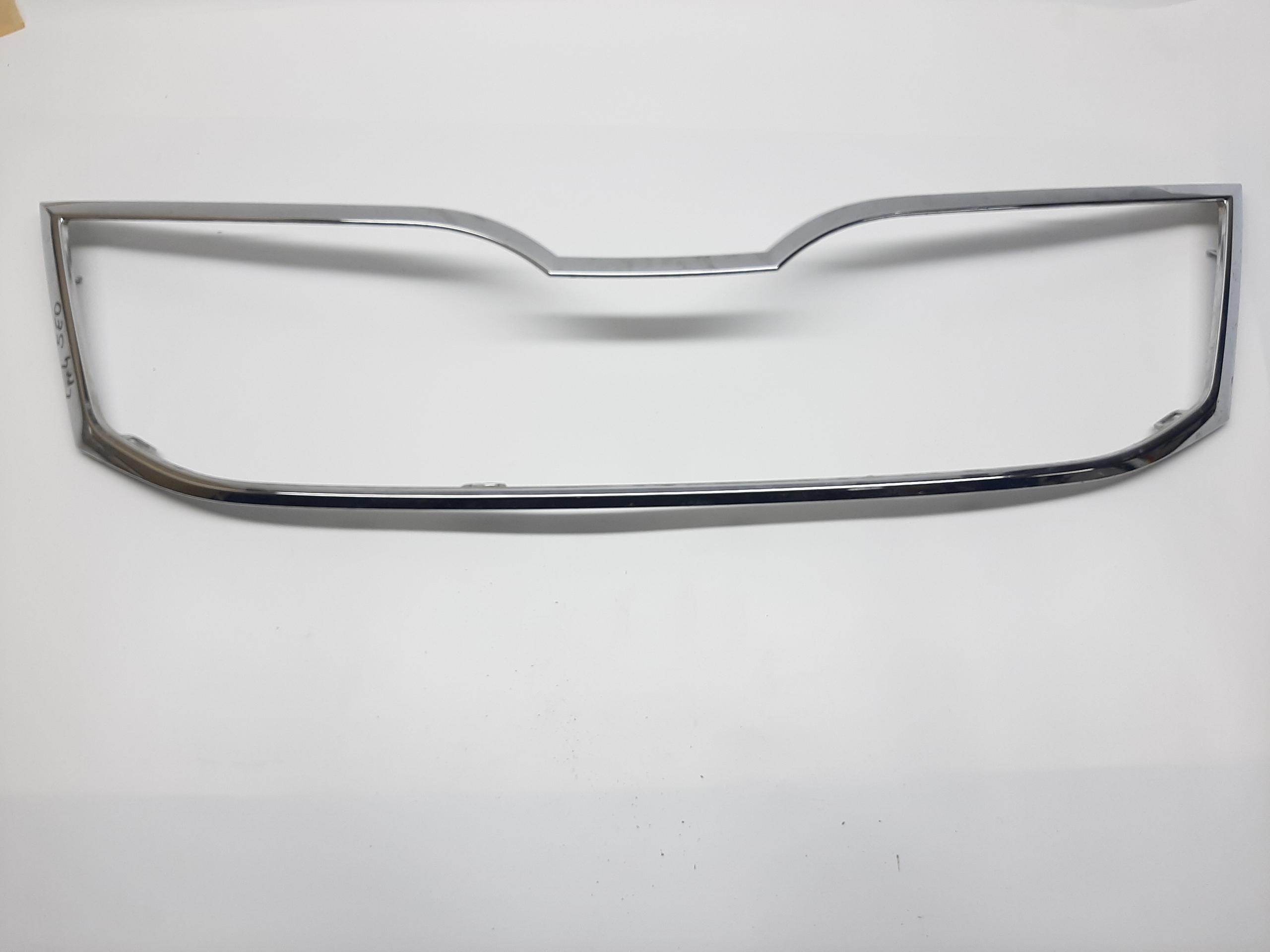 SKODA OCTAVIA III CHROM OTOK LISTWA ATRAPY GRILLA 5E0853761C