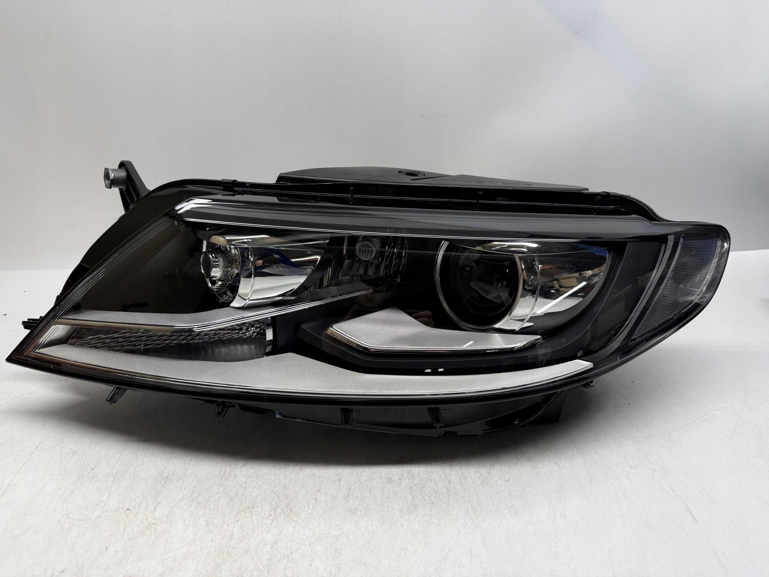 VW PASSAT CC REFLEKTOR LAMPA LEWY PRZÓD LED 3C8941039G