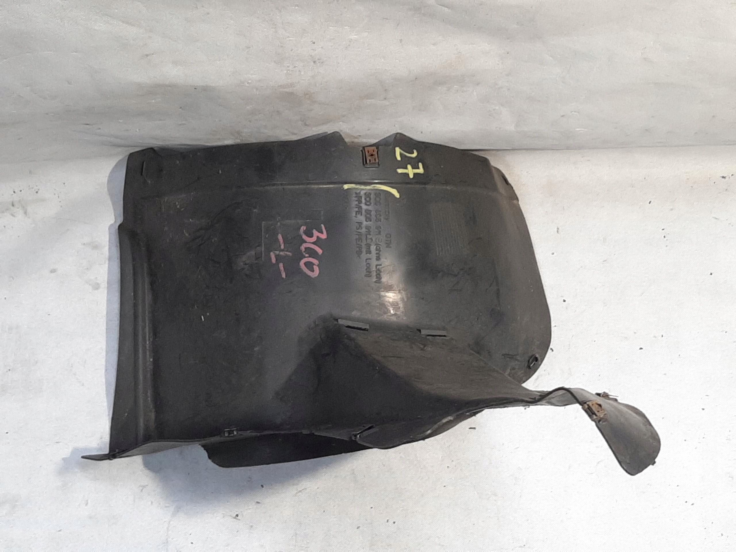 VW PASSAT B6 NADKOLE OSŁONA LEWY PRZÓD CZĘŚĆ PRZEDNIA 3C0805911B 3C0805911C