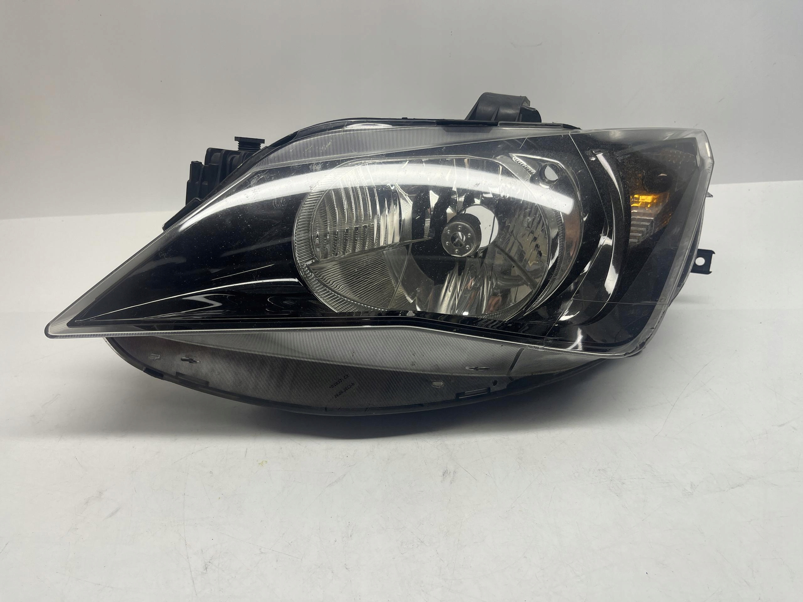 SEAT IBIZA Reflektor Lampa Lewa 6J1941021E