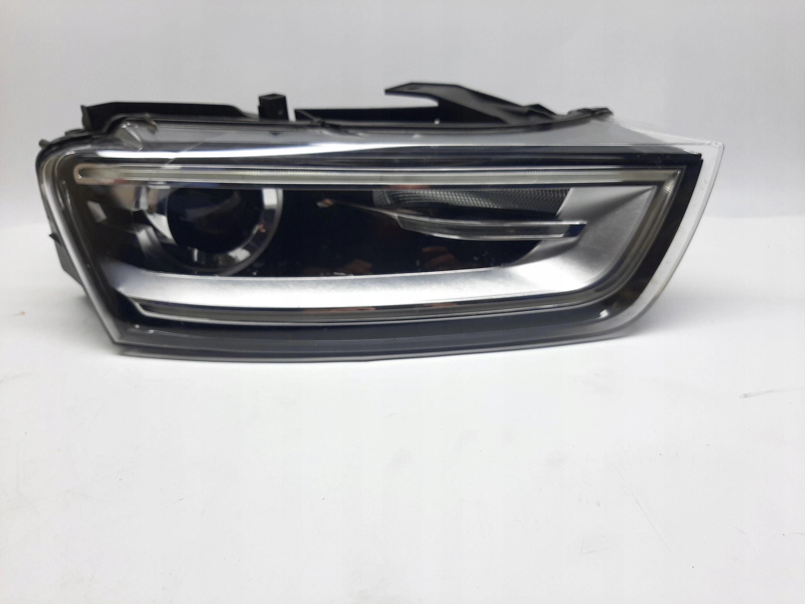 AUDI Q3 REFLEKTOR BiXenon LAMPA PRZÓD PRZEDNIA PRAWA 8U0941032