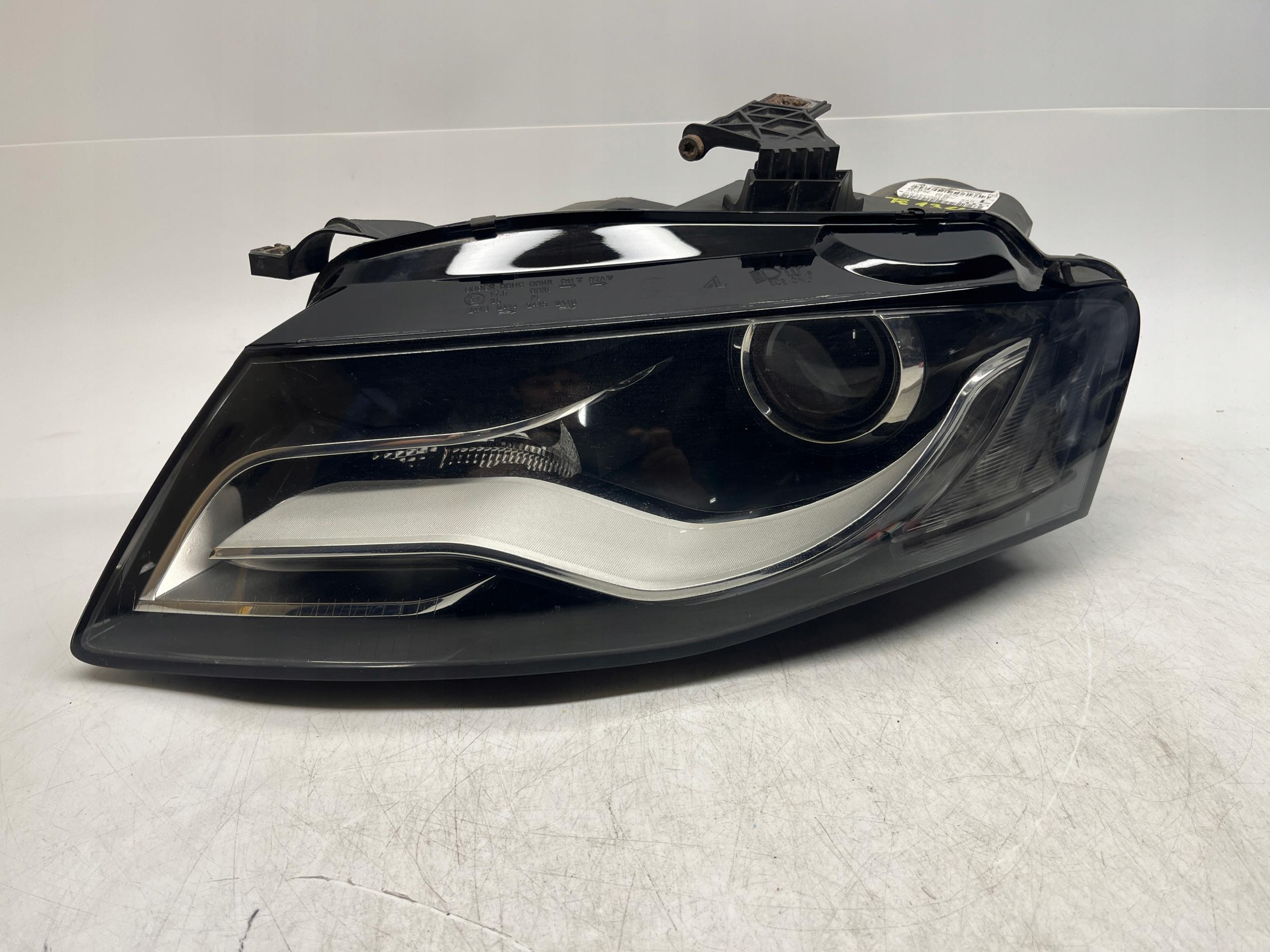 AUDI A4 S4 B8 LAMPA REFLEKTOR LEWY 8K0941003C