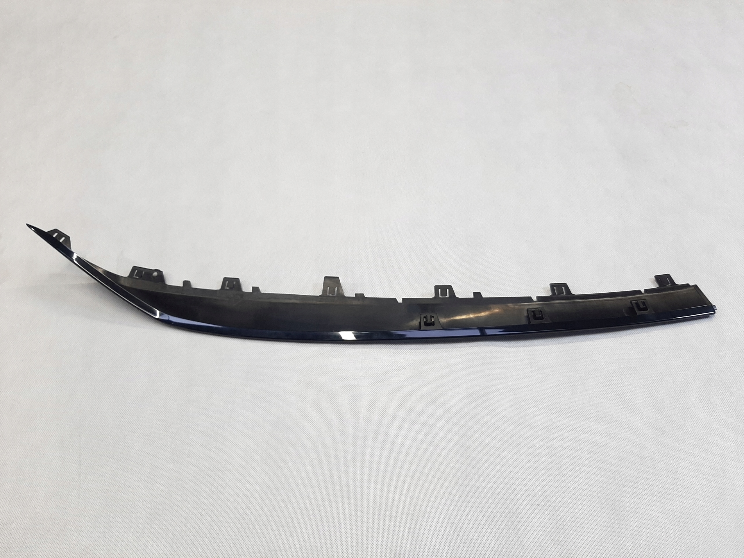 MERCEDES CLS A2578859703 LISTWA ZDERZAKA LEWA oryginał blenda AMG