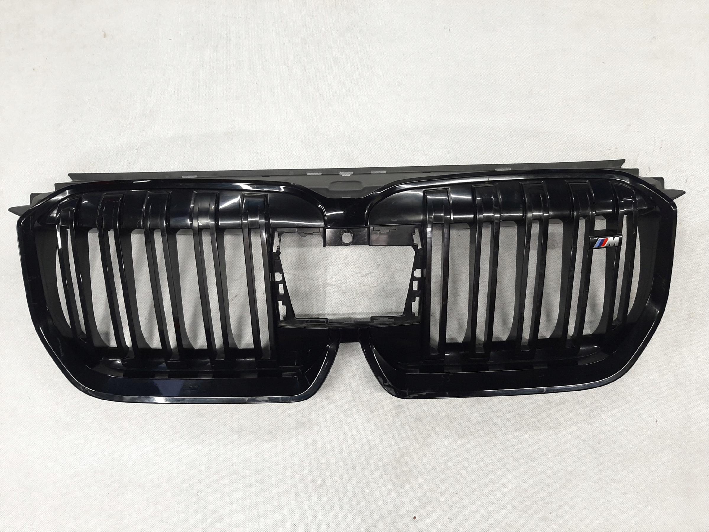 BMW X1 U11 M PAKIET 2022- KRATKA ATRAPA CHŁODNICY GRILL 9880303 9880305