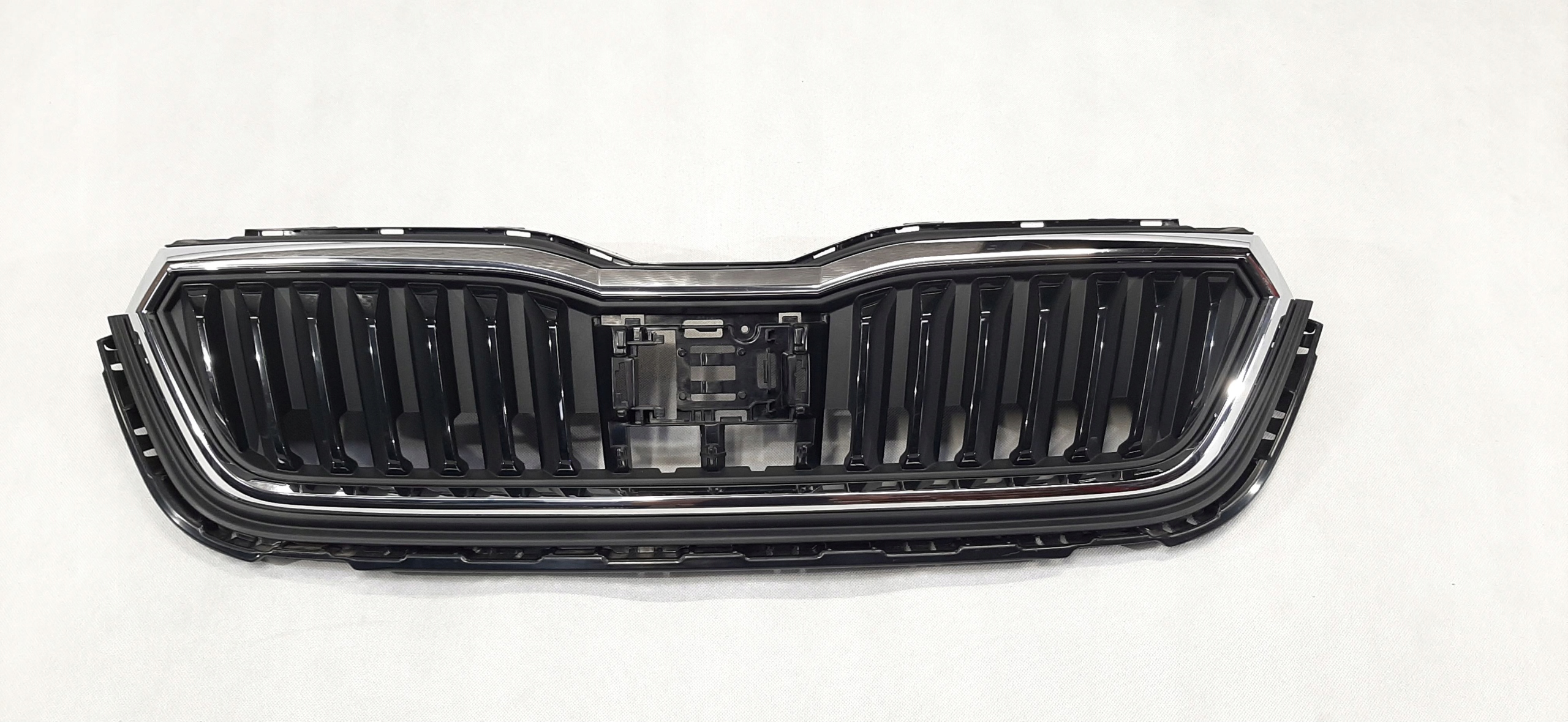 SKODA SCALA ATRAPA GRILL NOWA 657853653A idealna