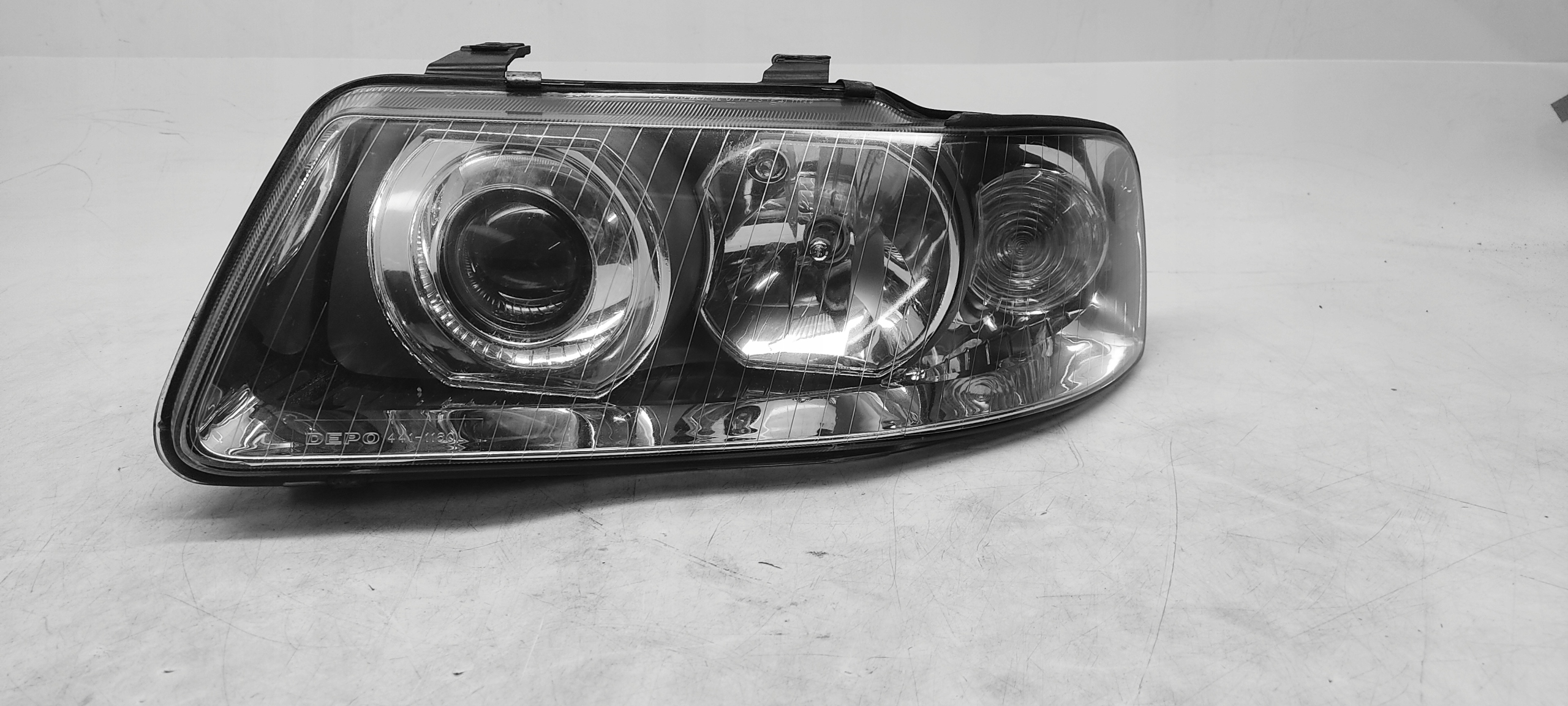 AUDI A3 8L LIFT REFLEKTOR LAMPA LEWY PRZÓD PRZEDNIA 08-441-1160L