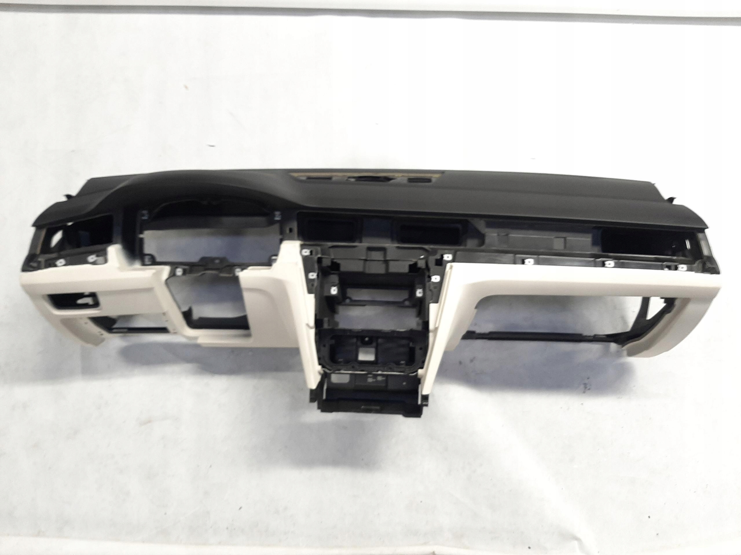 VW PASSAT B8 DESKA ROZDZIELCZA KOKPIT 3G1819389A
