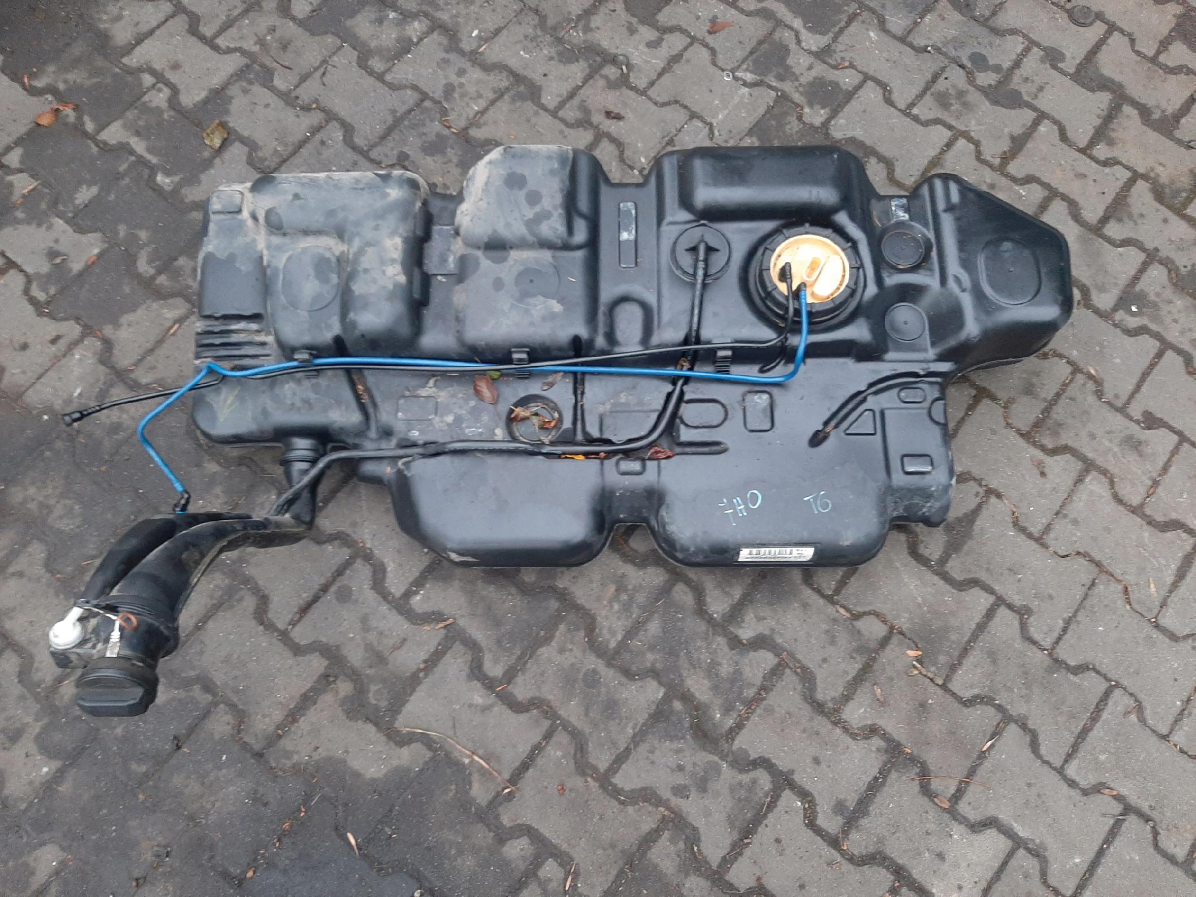VOLKSWAGEN TRANSPORTER MULTIVAN T6 2015- BAK ZBIORNIK PALIWA