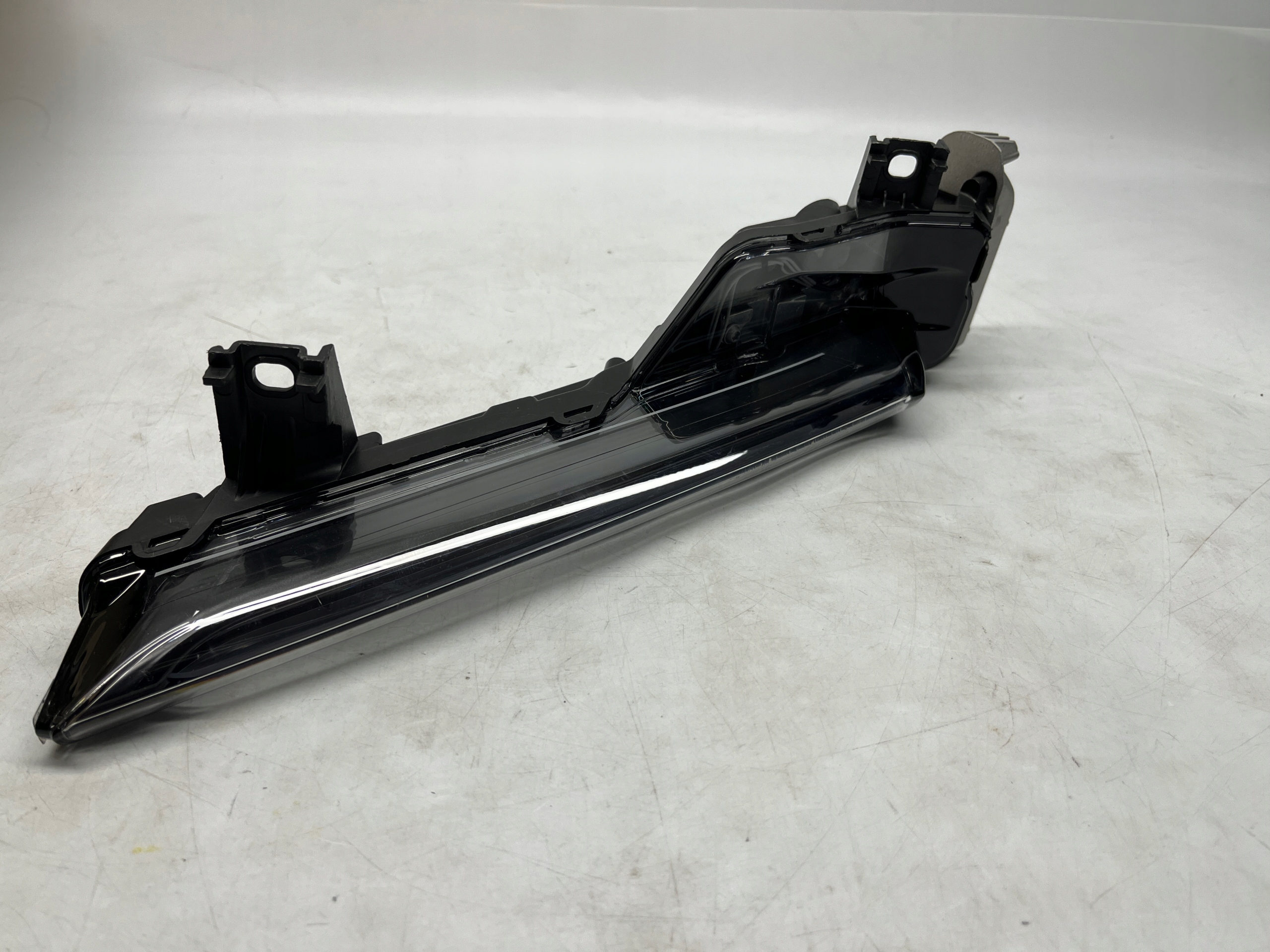 Porsche 911 992 lampa światło dzienne prawy przód LED DRL 992941311C