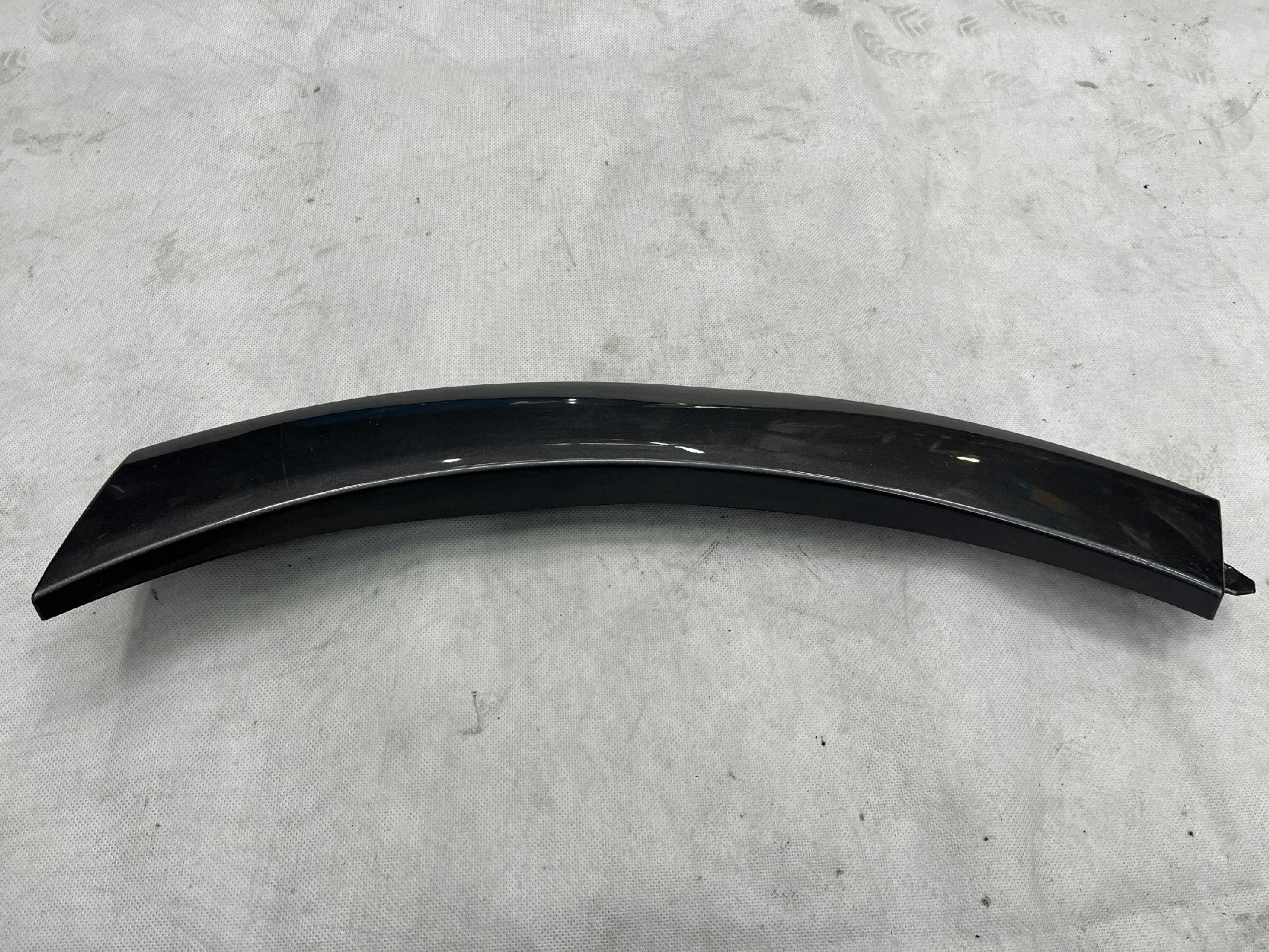 Porsche Cayenne Listwa nadkola dokładka nakładka prawy przód 9Y0853718D