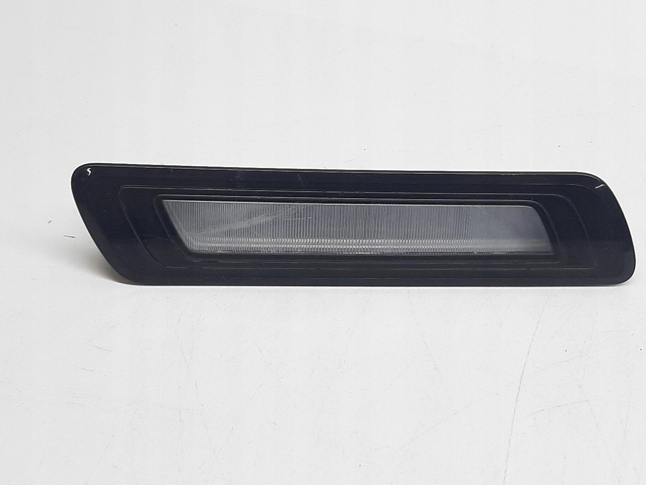 AUDI A5 SPORTBACK II 21- LAMPKA LED LEWA OŚWIETLENIE BAGAŻNIKA 4M0947169