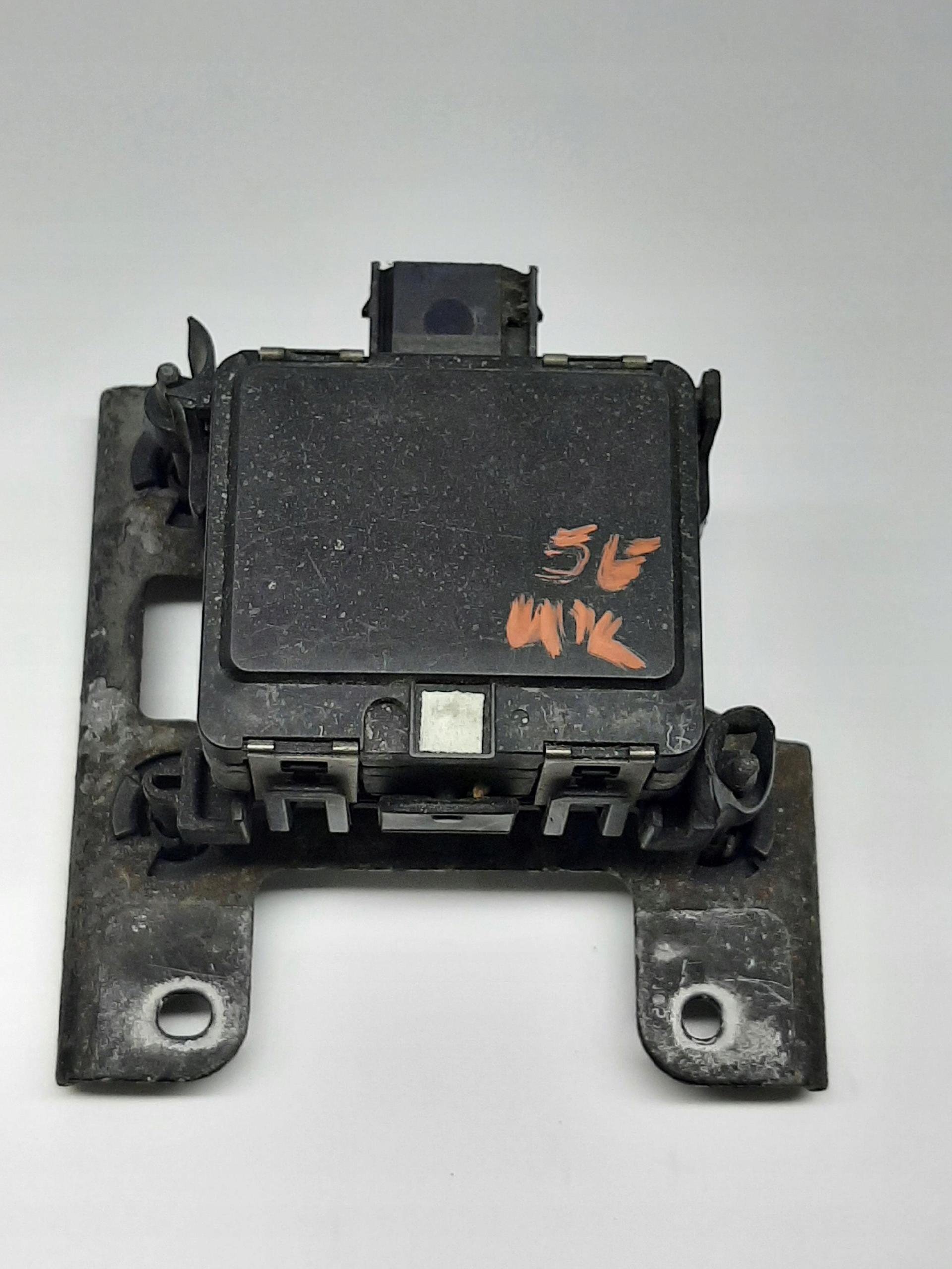 VW GOLF VII 7 CZUJNIK SENSOR RADAR ACC DISTRONIC 5Q0907561A 0203300170
