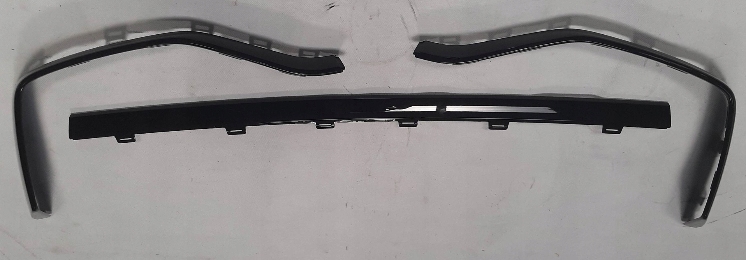 Audi RSQ8 Listwa zderzaka tył 4M8853551A 841 842 komplet oryginał