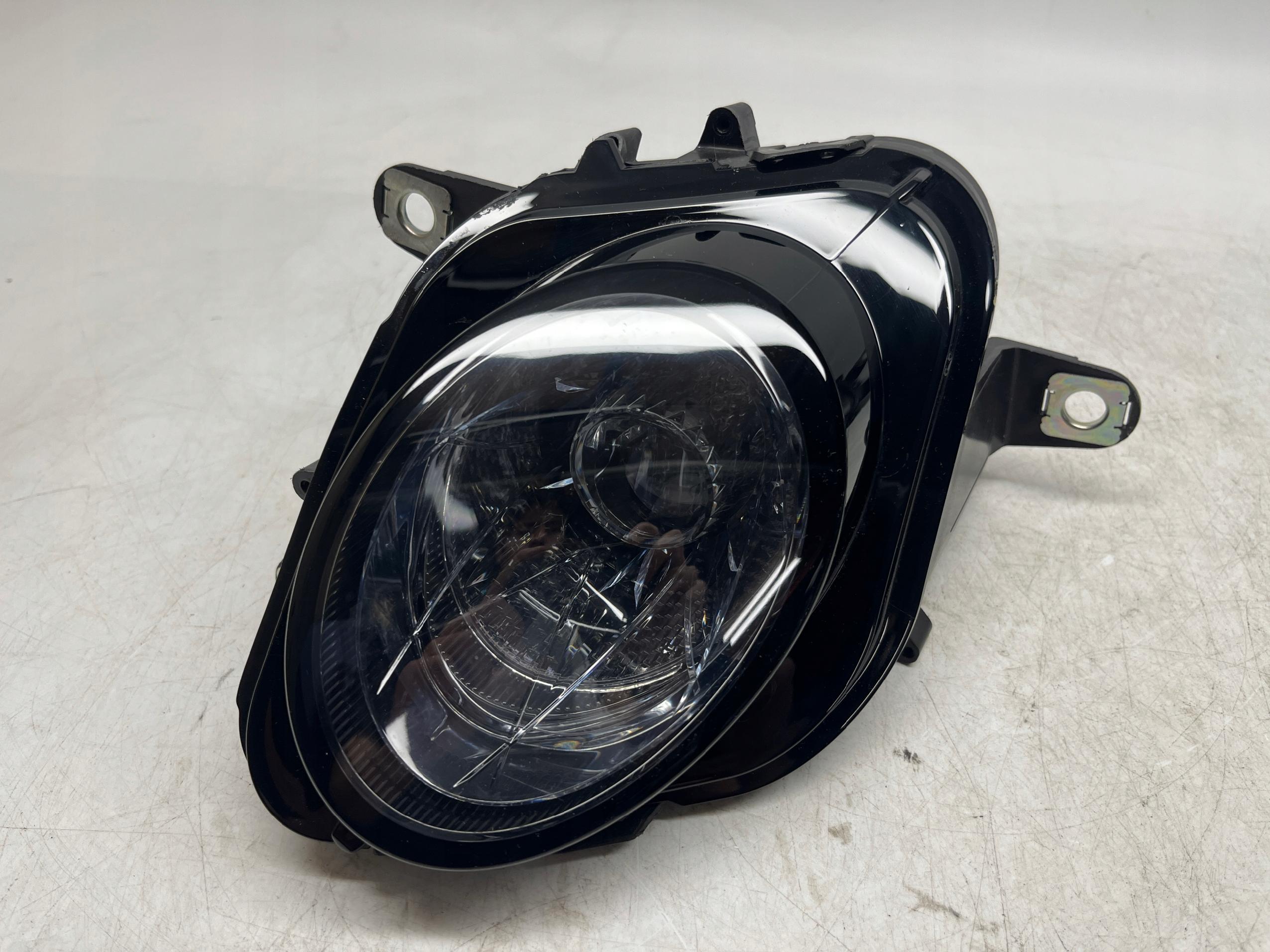 BENTLEY CONTINENTAL GT LAMPA PRAWA KIERUNKOWSKAZ DRL HALOGEN LED 3SD953042A