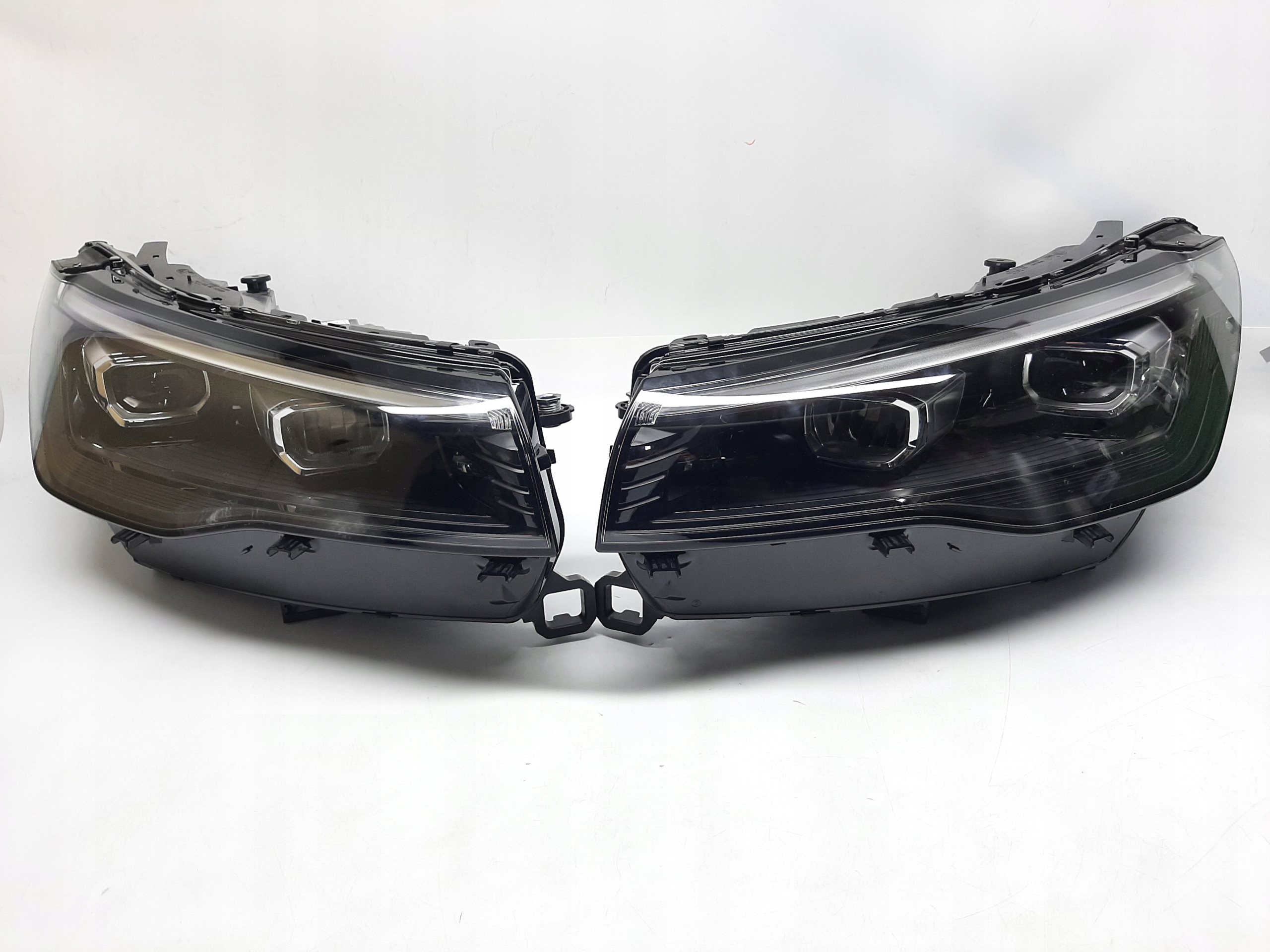 VW TIGUAN III REFLEKTOR LEWY PRAWY PRZÓD KOMPLET 571941035C 571941036C