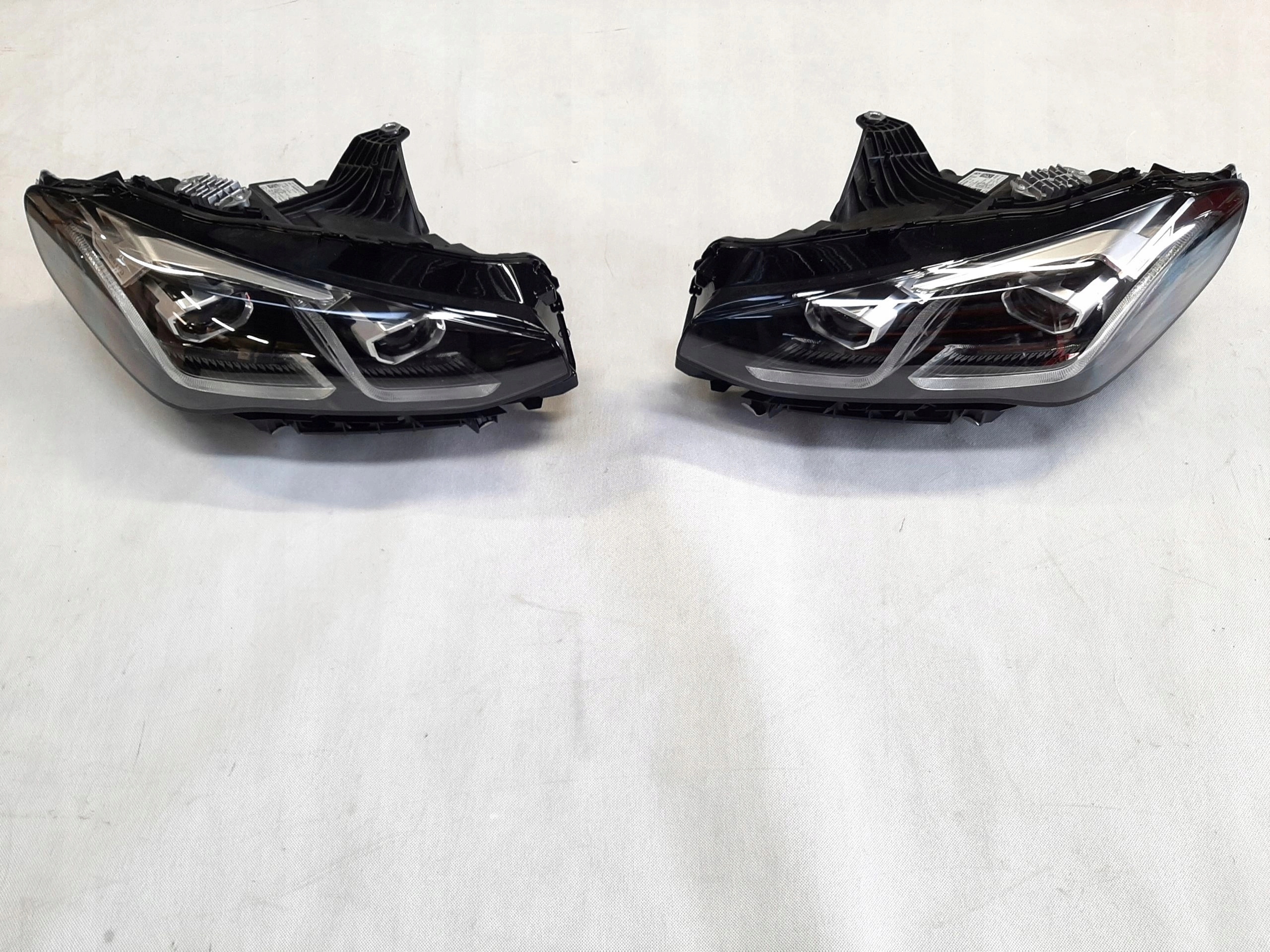BMW 2 U06 Active Tourer Lampy Lampa Reflektor Komplet 5A42247 5A42248