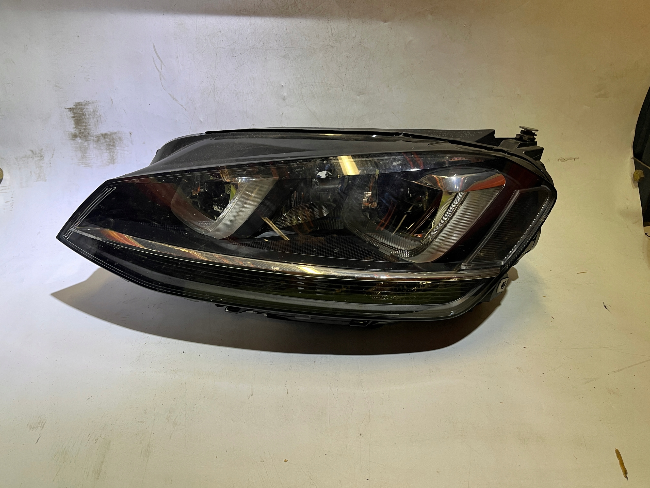 VOLKSWAGEN GOLF VII REFLEKTOR PRZÓD LEWY LAMPA LEWA XENON LED 5G1941033